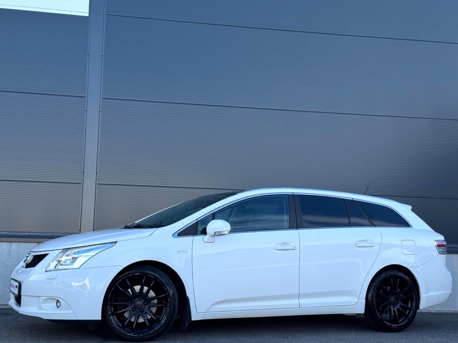 Hovedbilde av Toyota Avensis