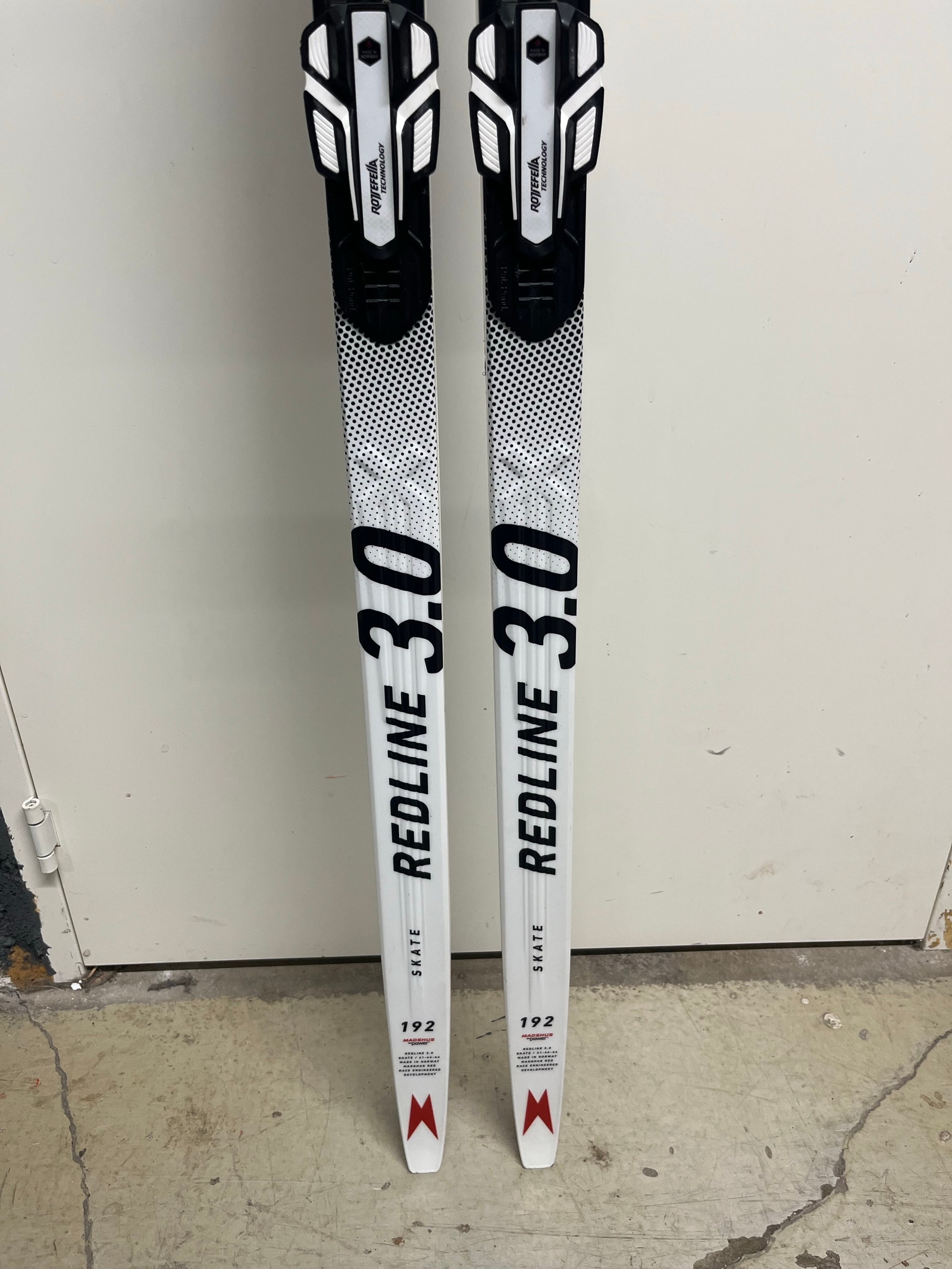 マズシャス レッドライン3.0スケート マズシャス レッドライン3.0