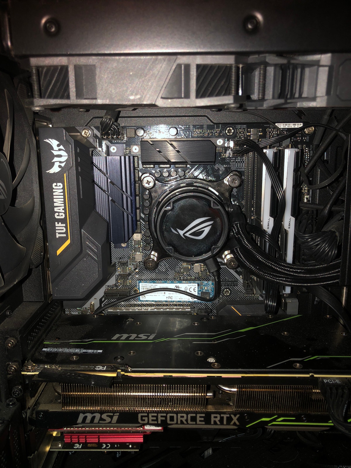 Gaming-PC – i7-9700K | RTX 2080 Ti | ROG Helios | 16 GB RAM
