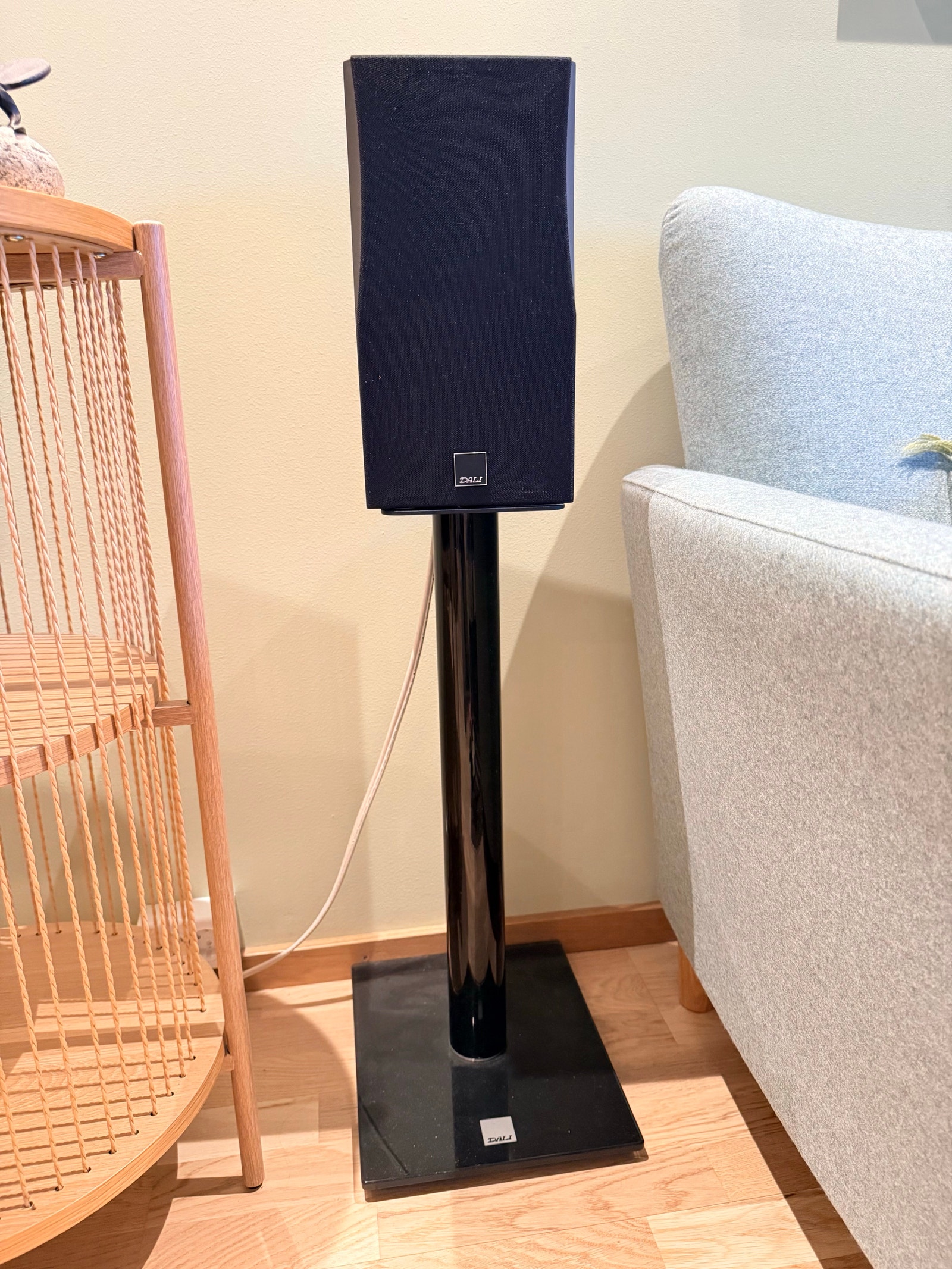 Dali Stereopakke med Nikko Platespiller og NAD CD-spiller FINN