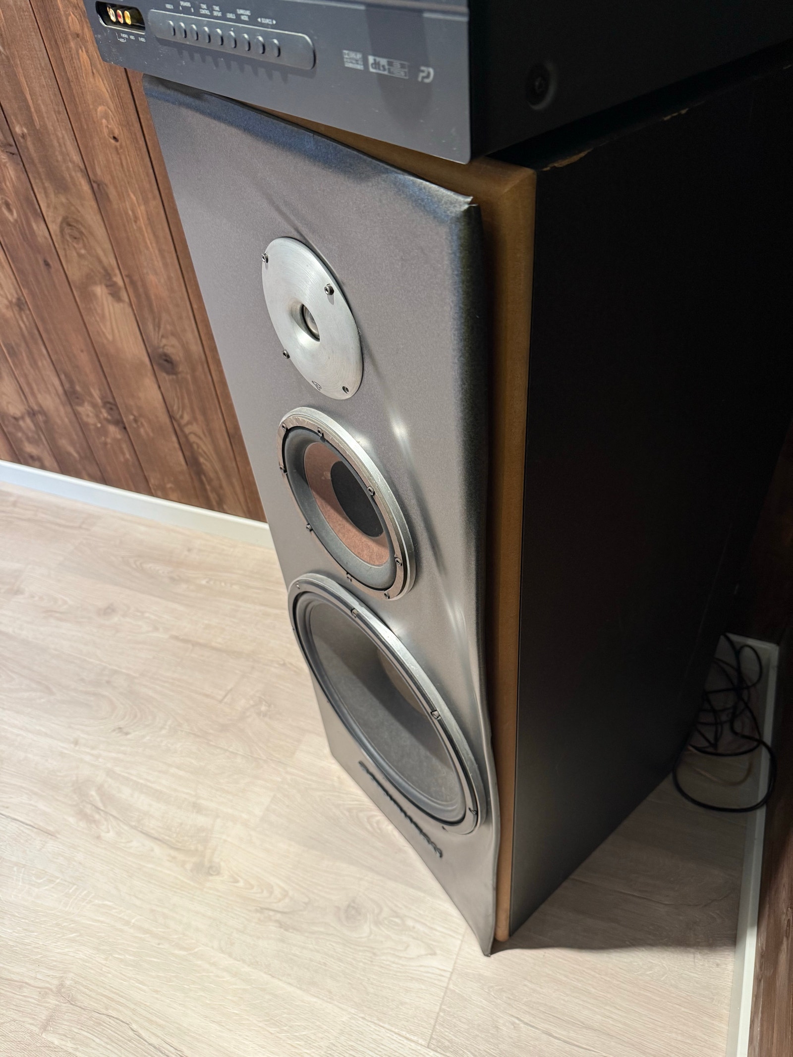 Cerwin Vega AL-1000 høyttalere NAD T753 FINN-torget