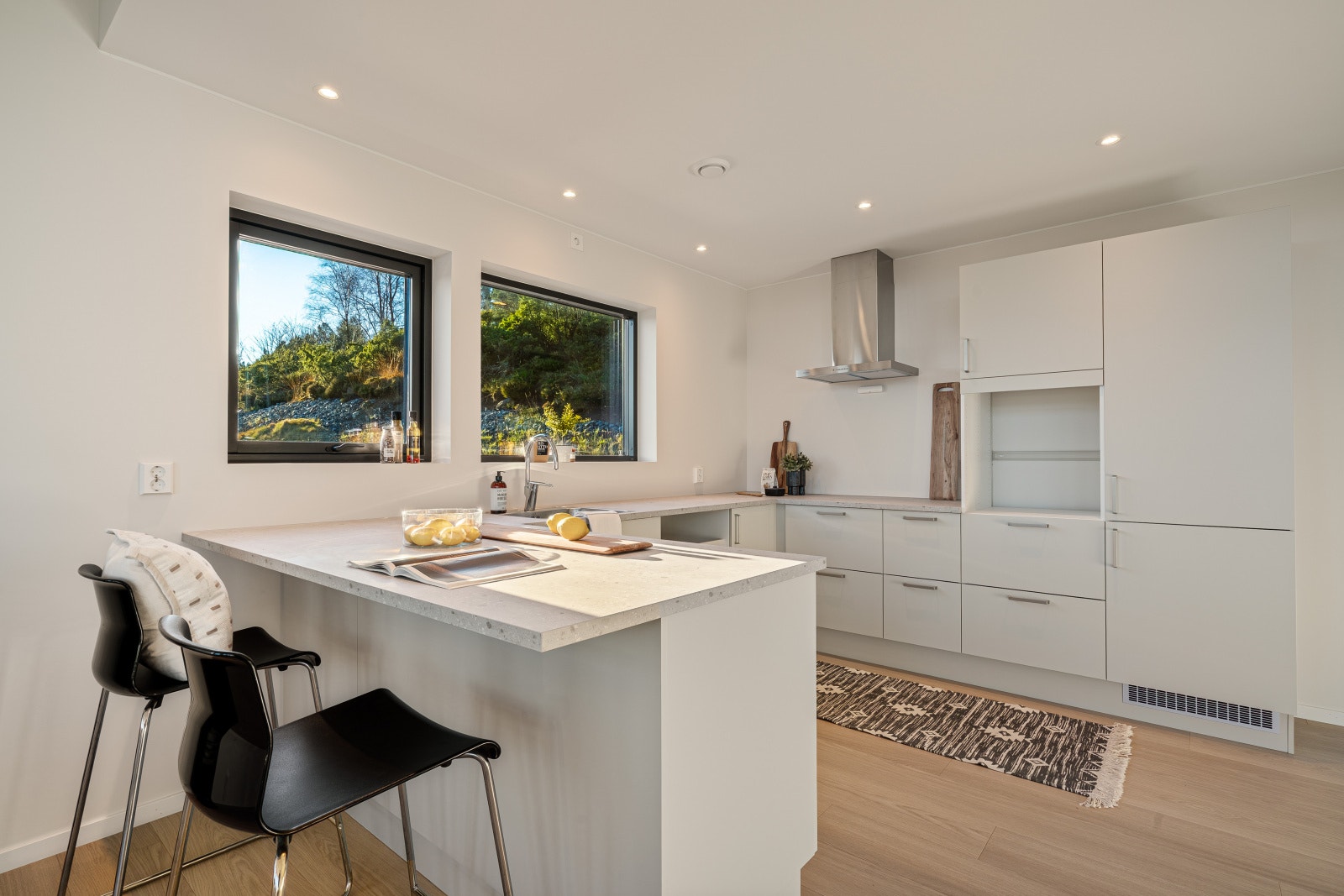 Kjøkken med downlights belysning