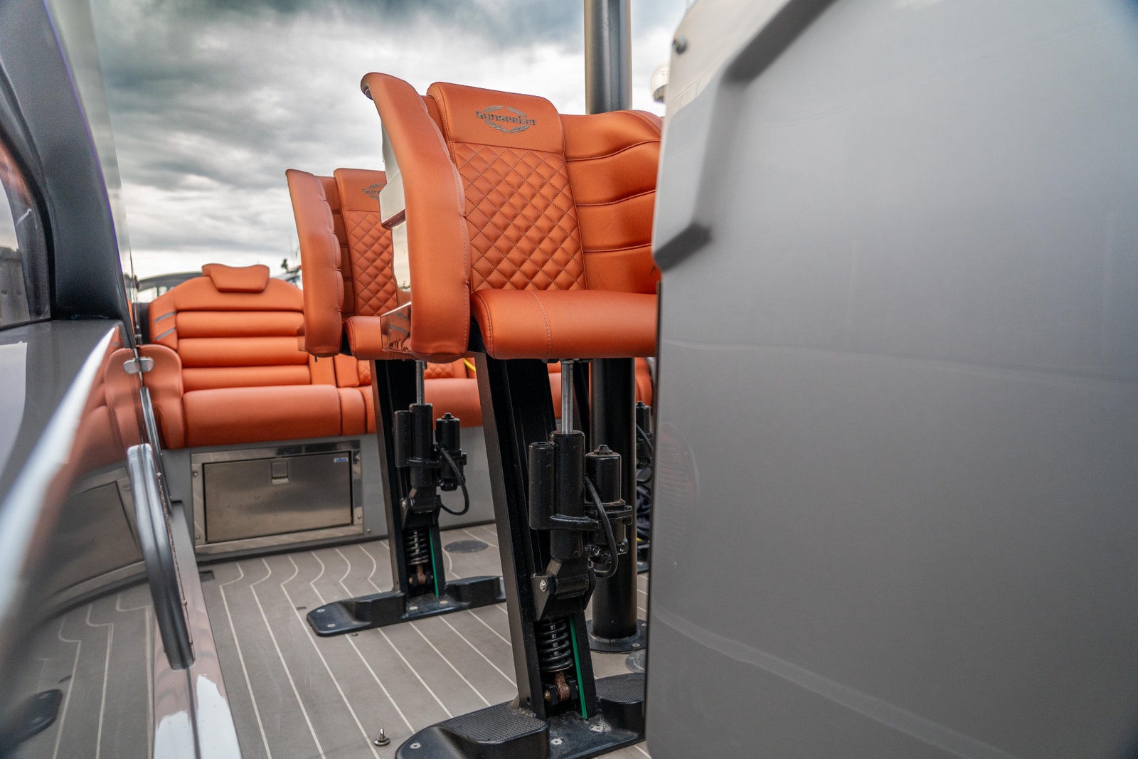 Sunseeker Hawk 38