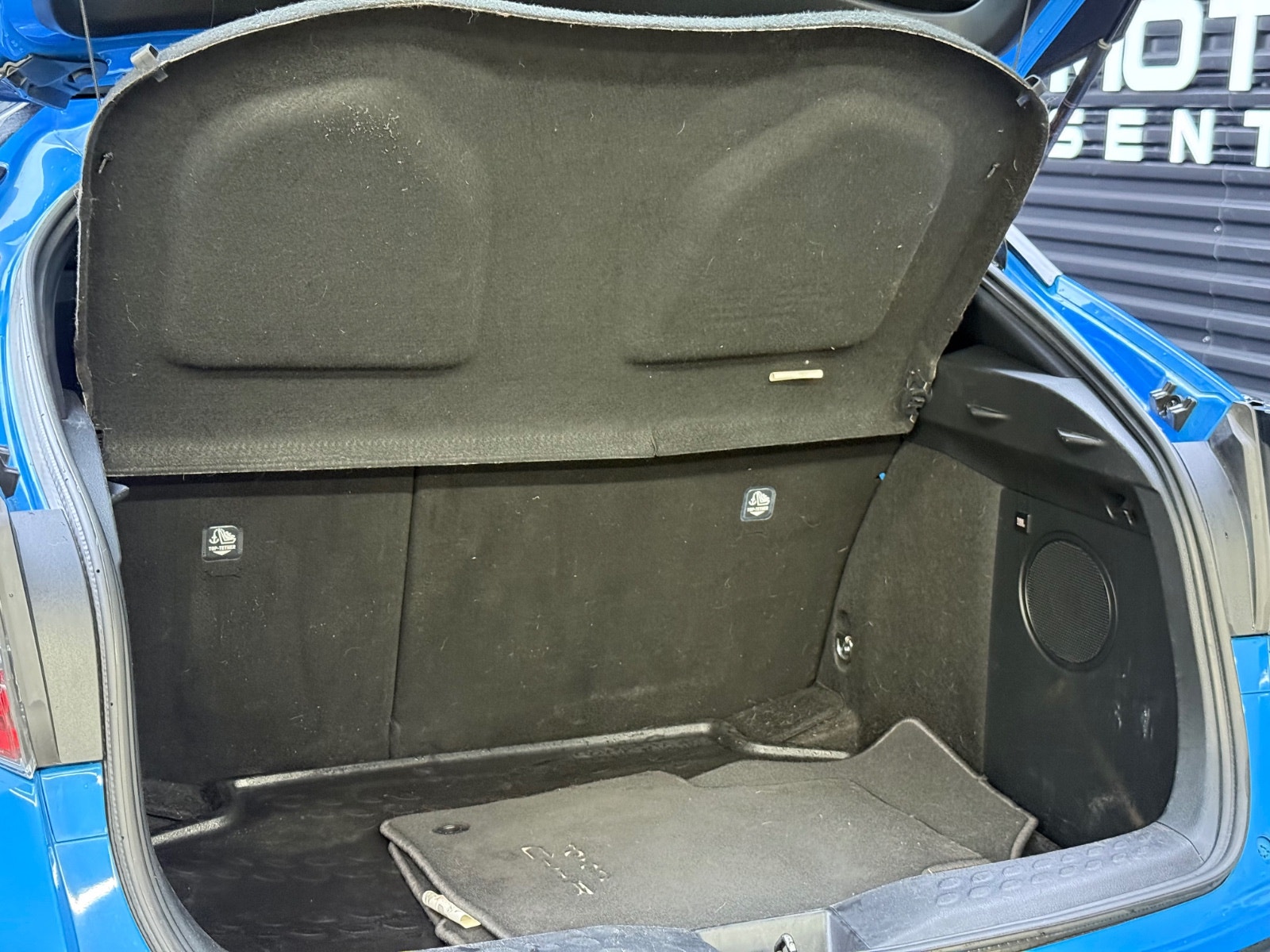 Hovedbilde av Toyota C-HR