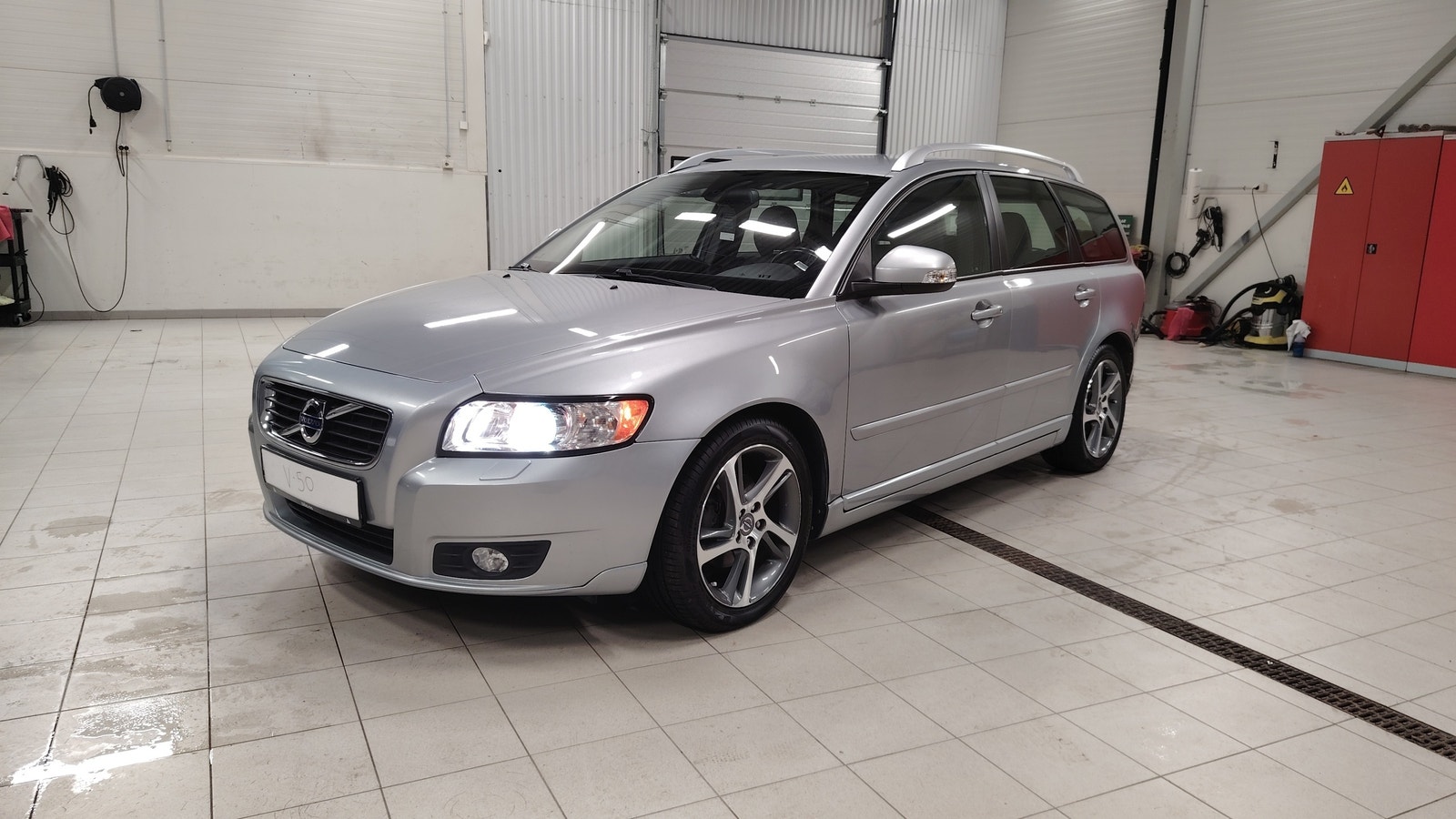 Volvo V50