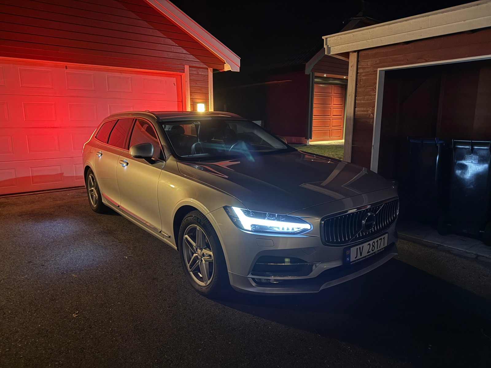 Volvo V90