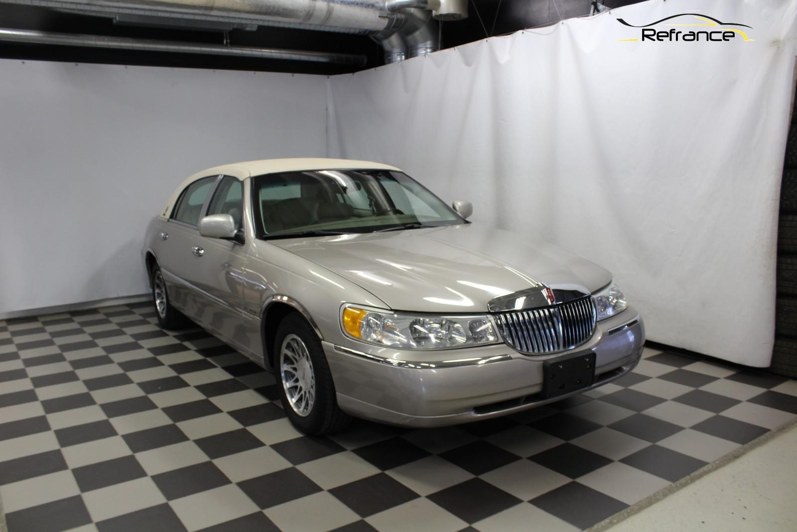 Lincoln Town Car