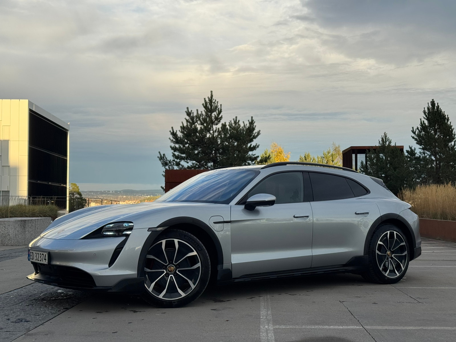 Porsche Taycan Cross Turismo