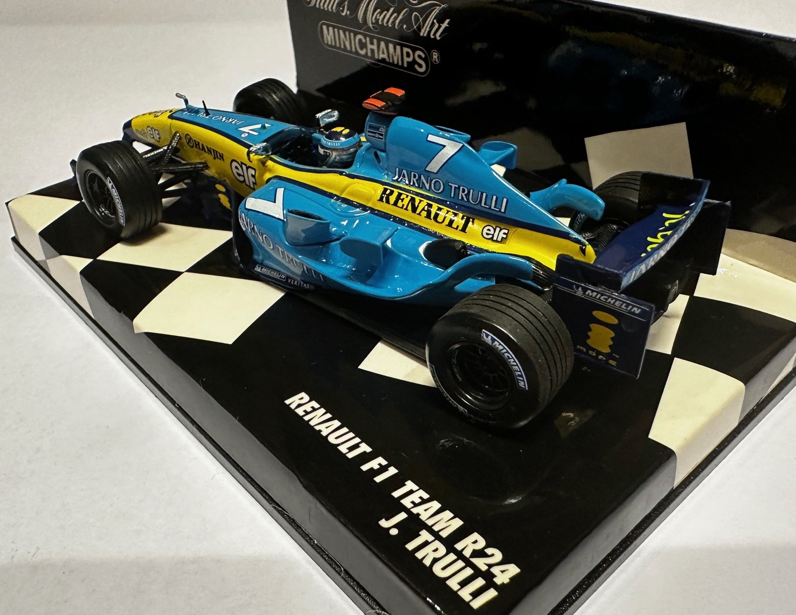 Minichamps Renault F1 Team R24 Formel 1 Bil 1:43 Skala Blå og Gul
