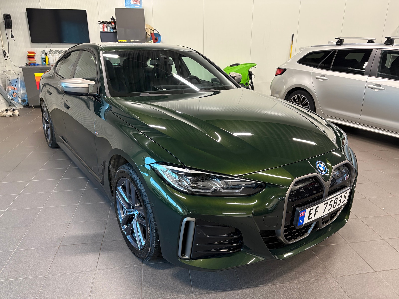 BMW i4 M50