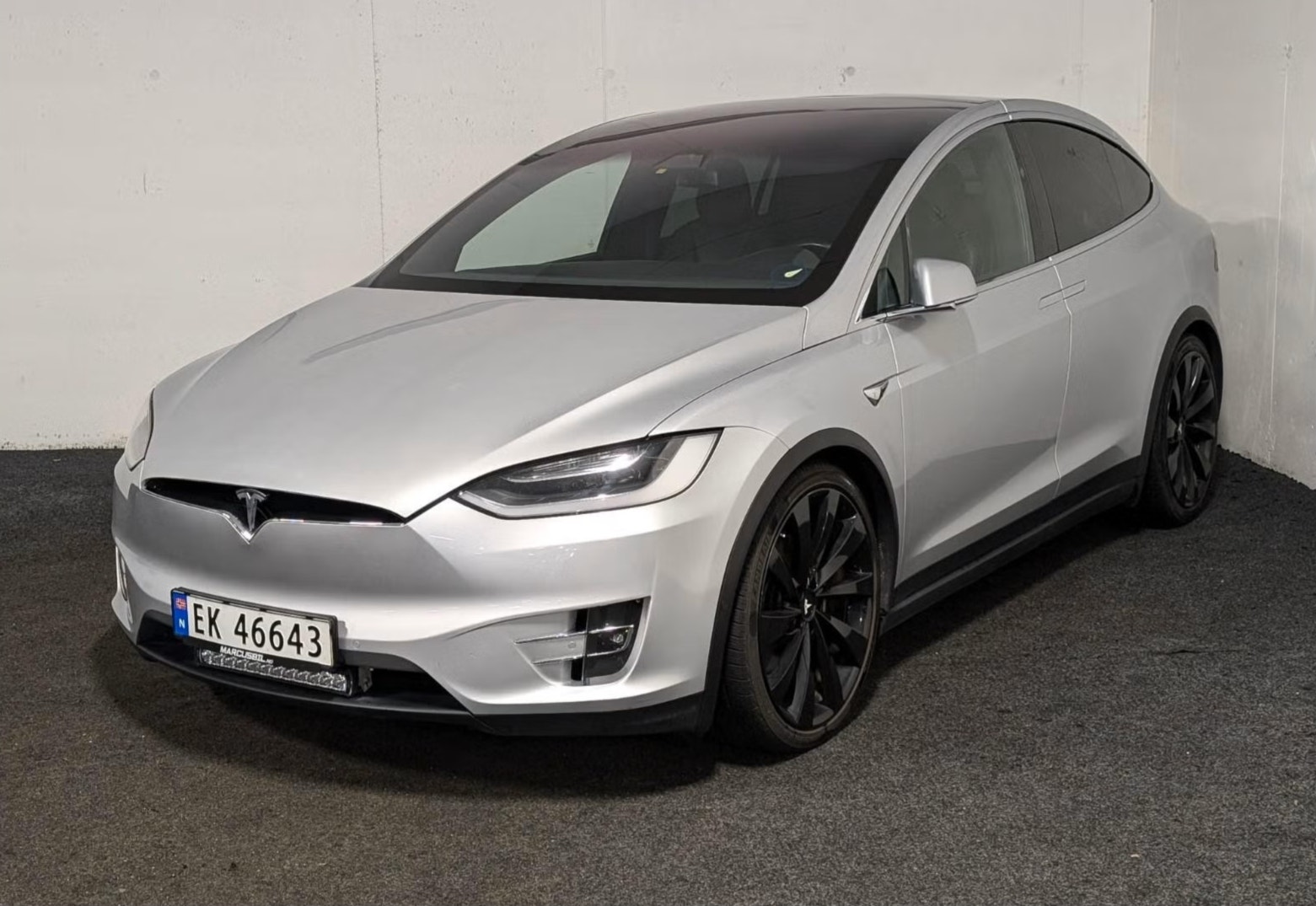 Tesla Model X