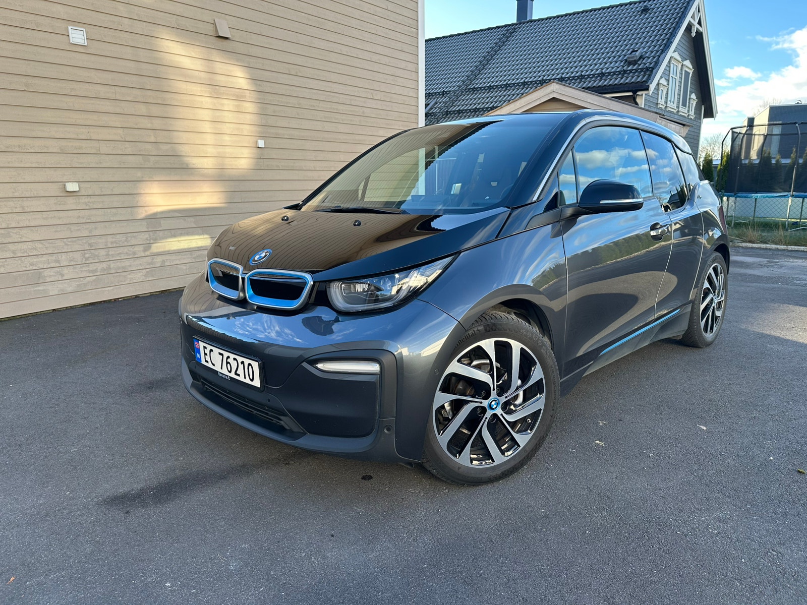 BMW i3