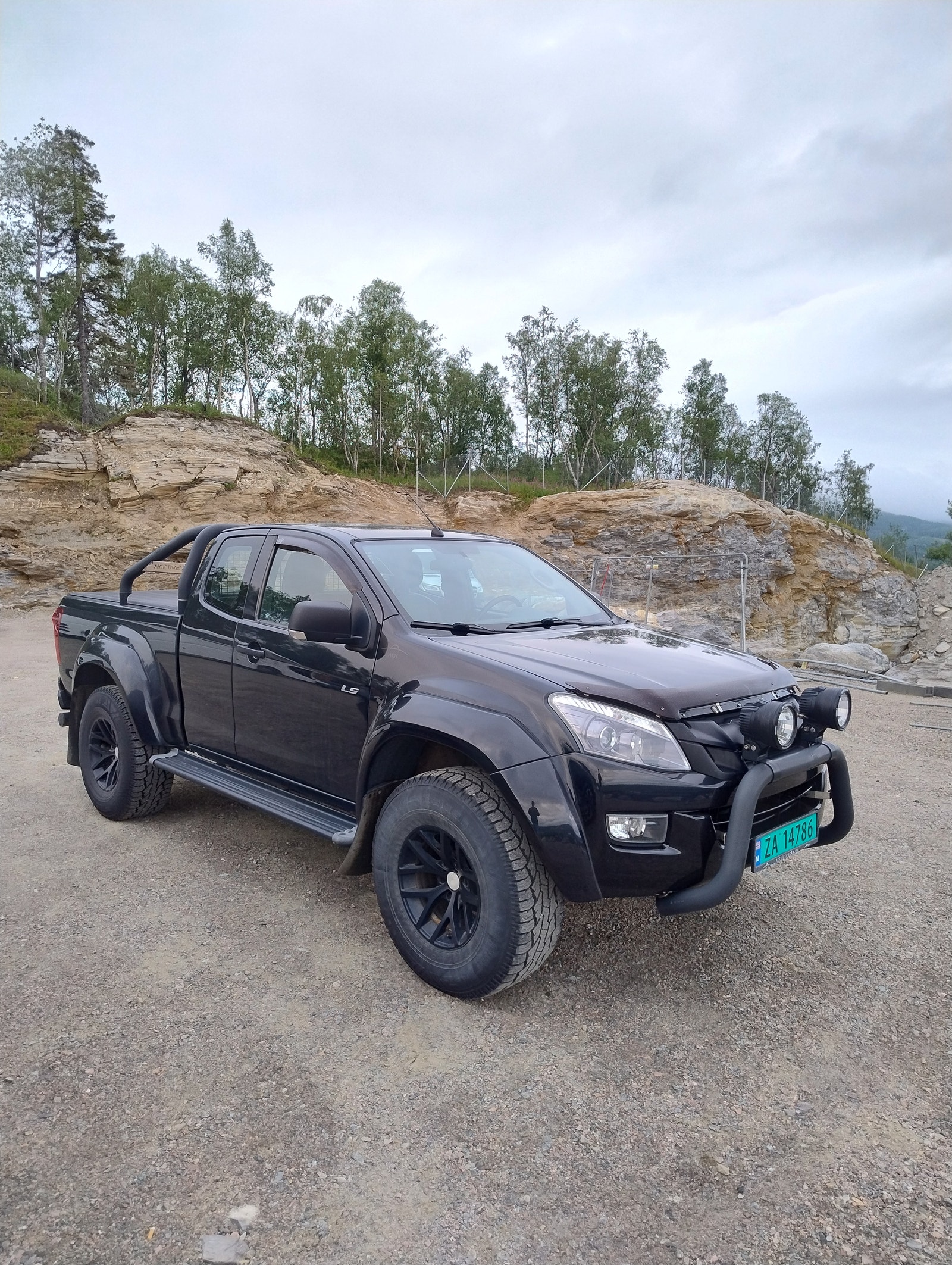 Isuzu D-max