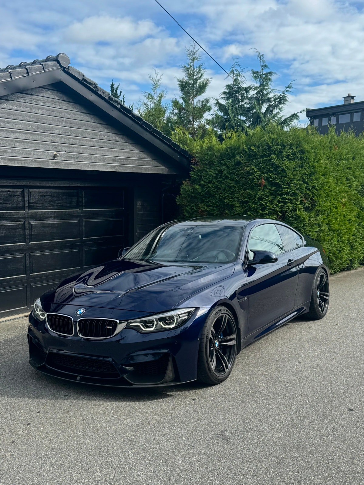 84c9eb0d-5552-4994-811d-7d6831d4b361