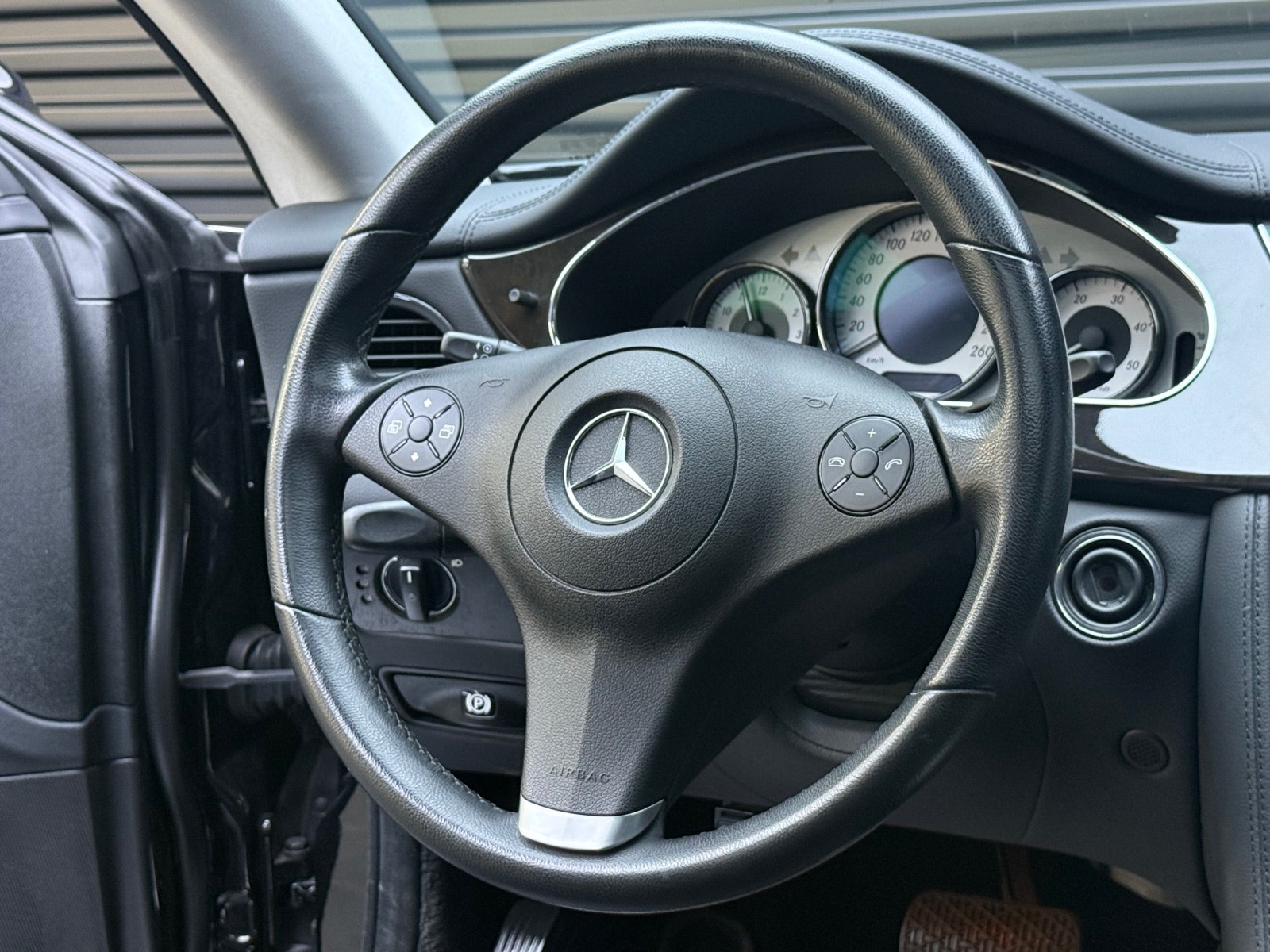 Hovedbilde av Mercedes-Benz CLS