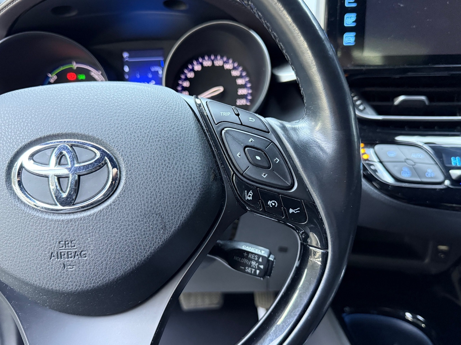 Hovedbilde av Toyota C-HR