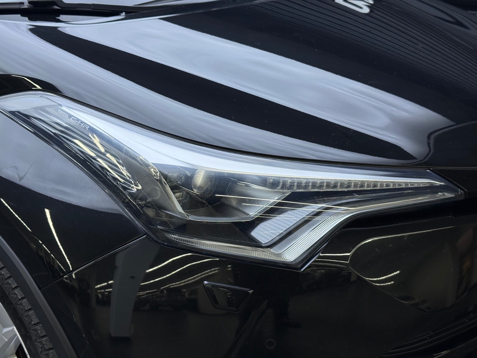 Hovedbilde av Toyota C-HR