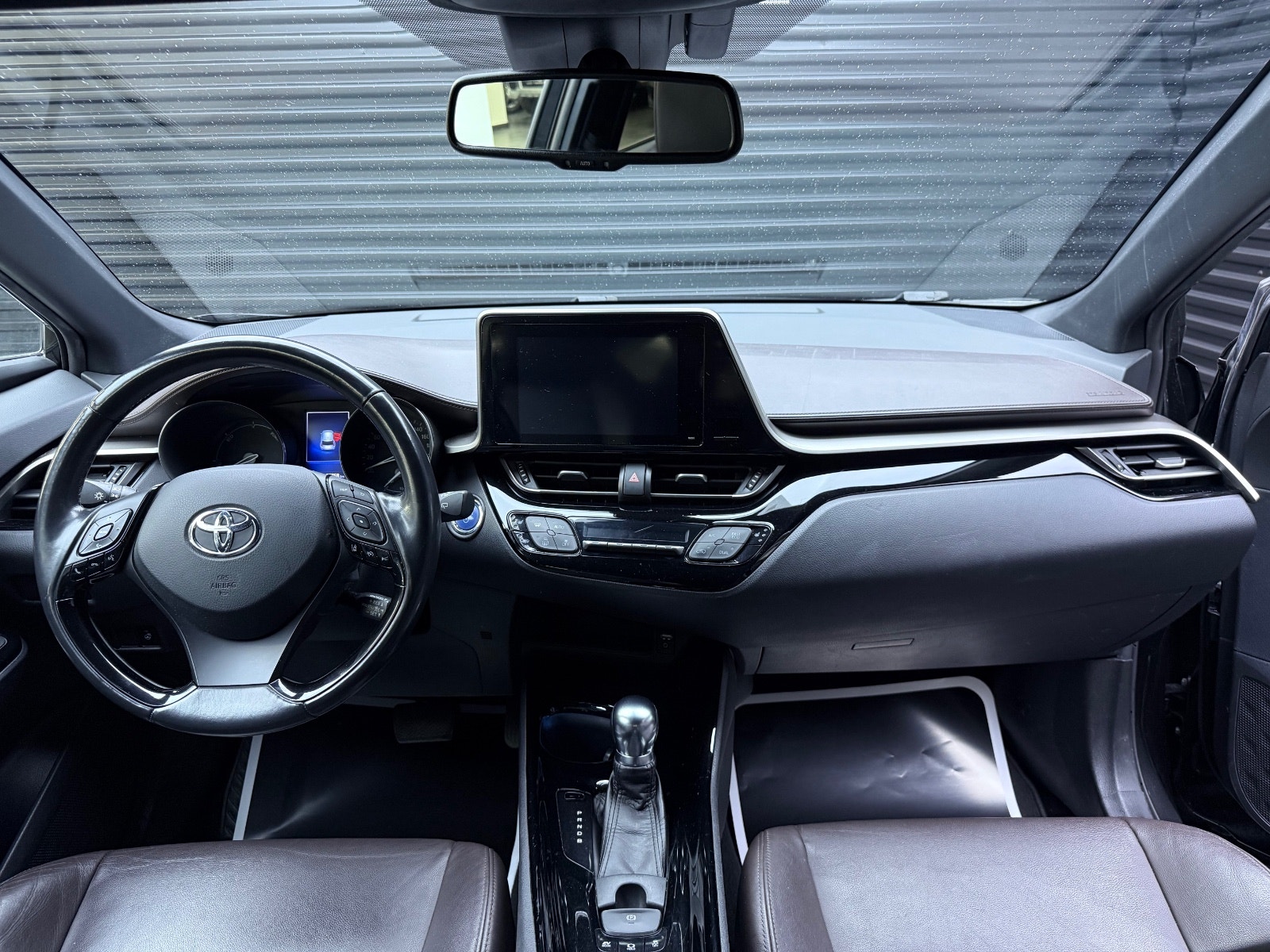 Hovedbilde av Toyota C-HR