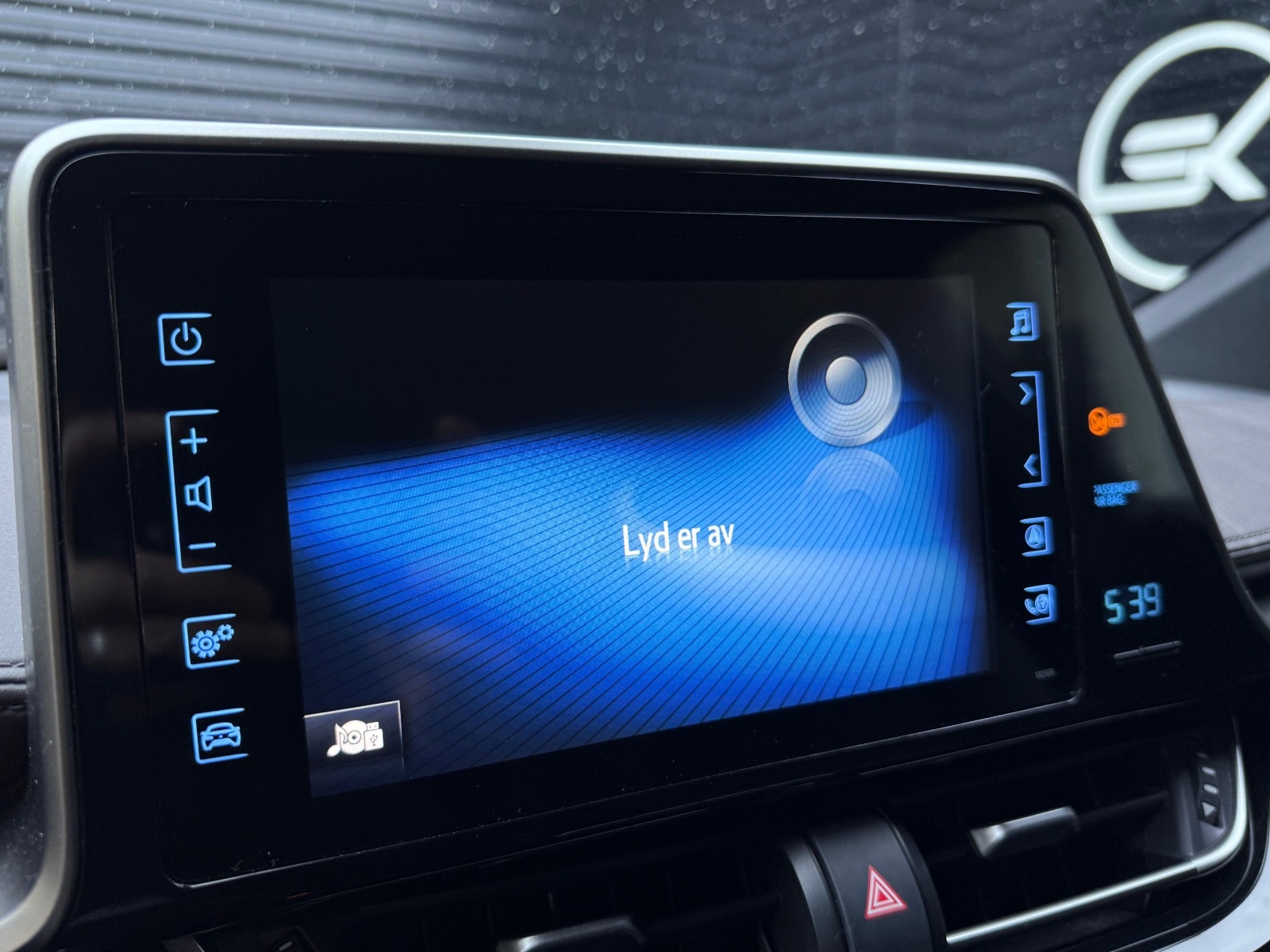 Hovedbilde av Toyota C-HR