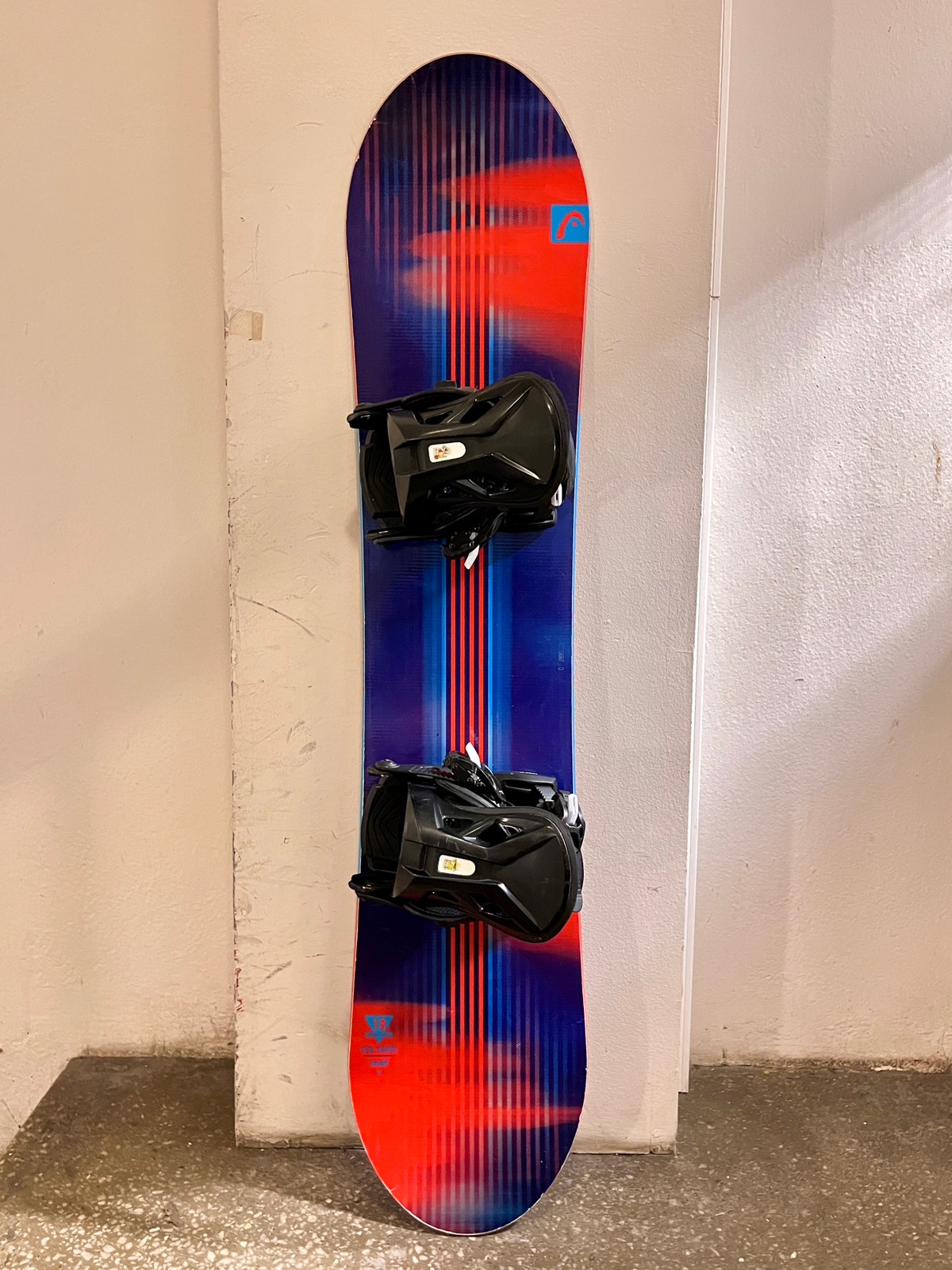 HEAD EVIL YOUTHモデルのスノーボード128cm HEAD EVIL YOUTHモデルのスノーボード128cm HEAD EVIL YOUTHモデルの