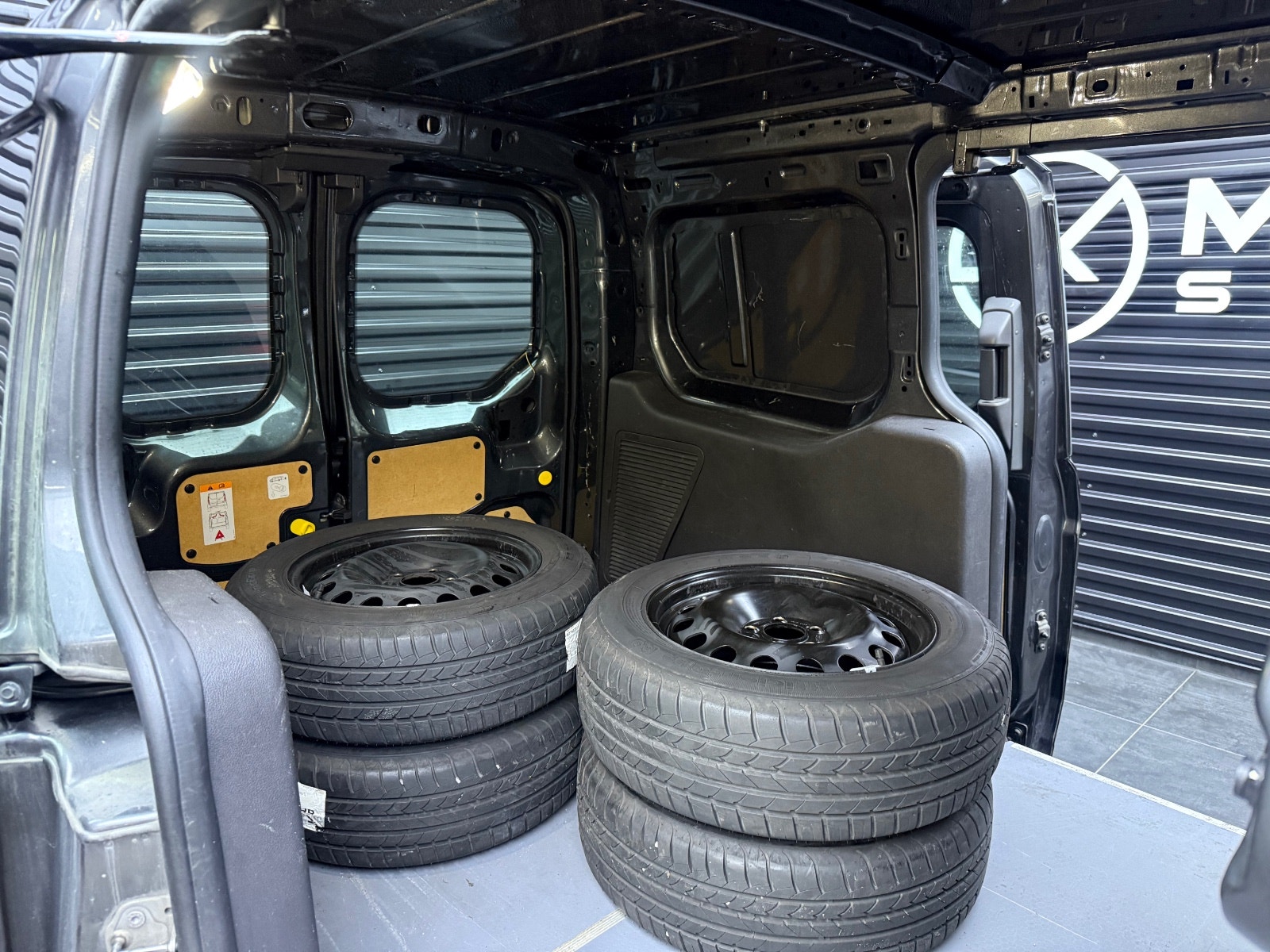 Hovedbilde av Ford Transit Connect