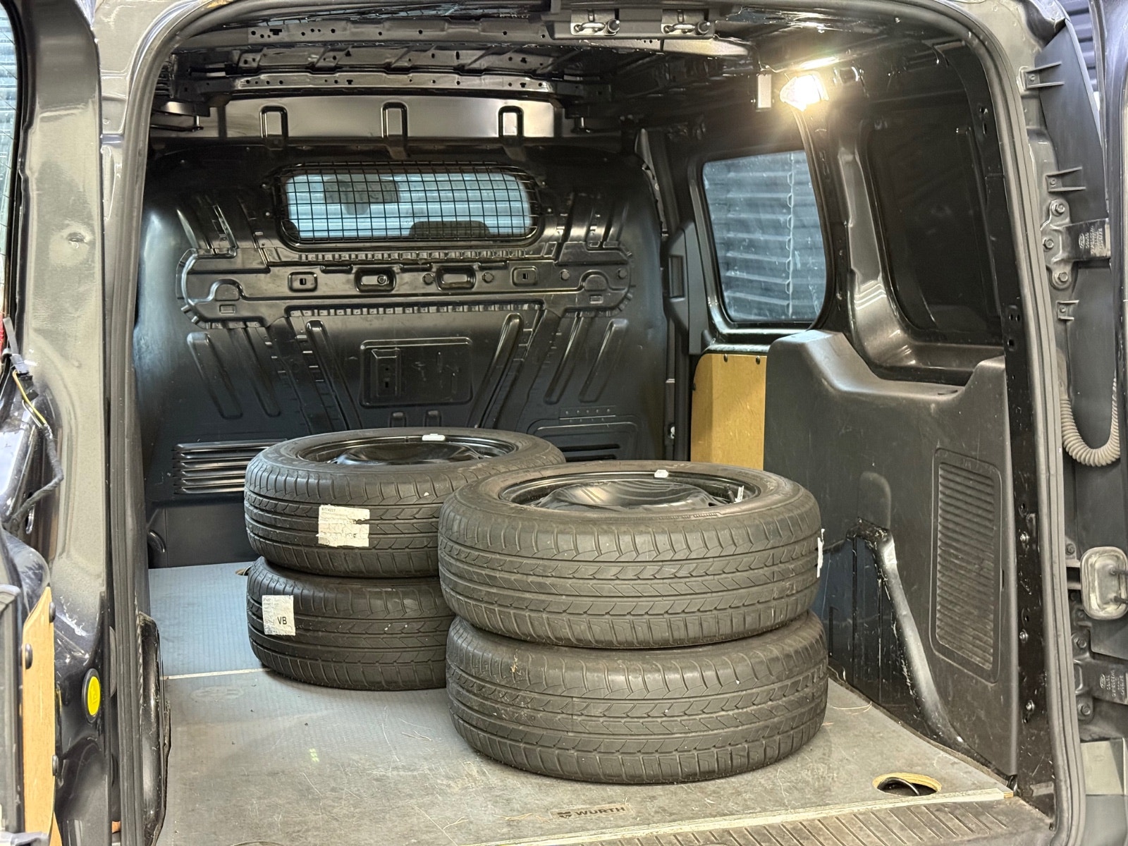 Hovedbilde av Ford Transit Connect