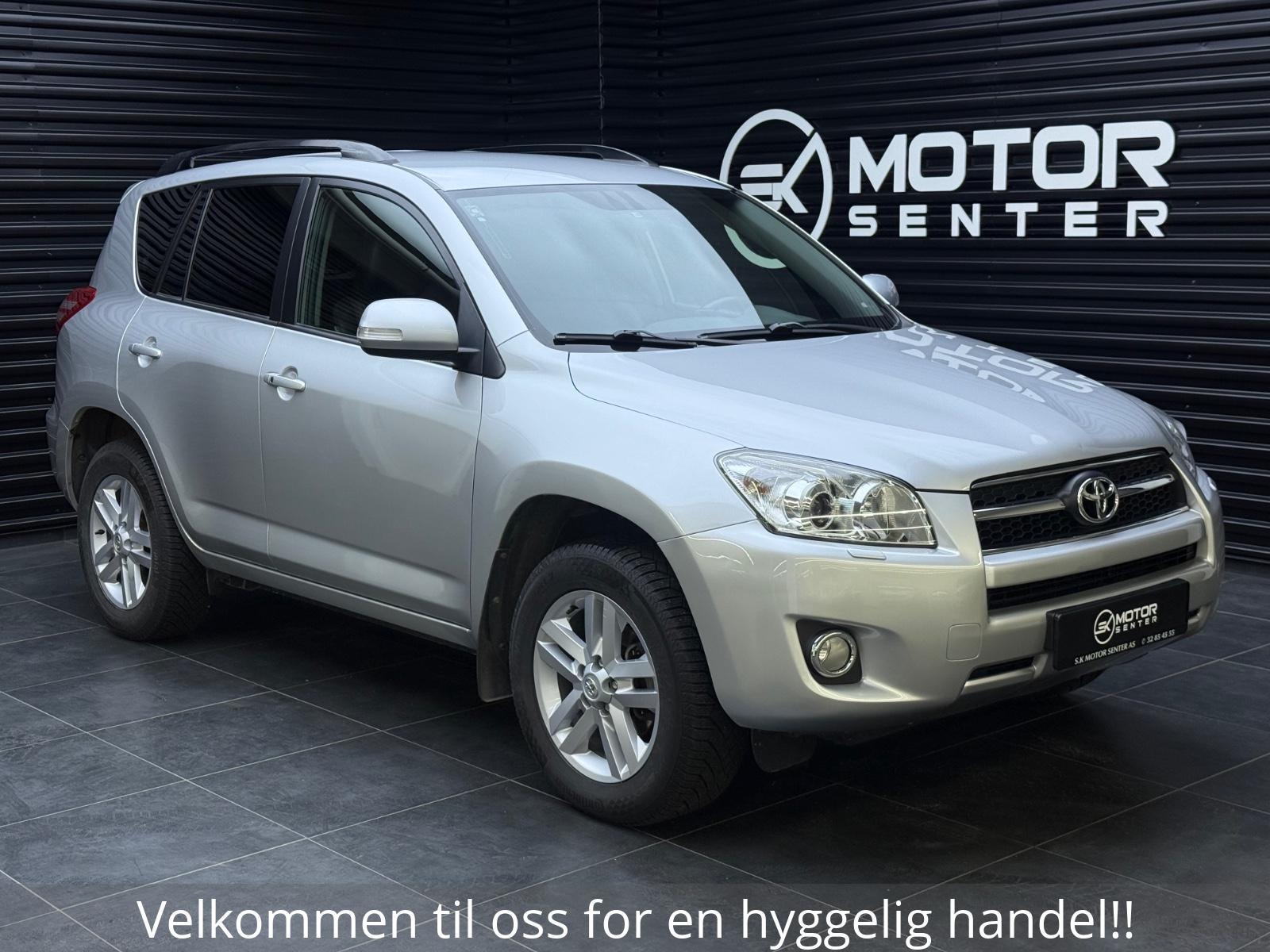 Hovedbilde av Toyota RAV4