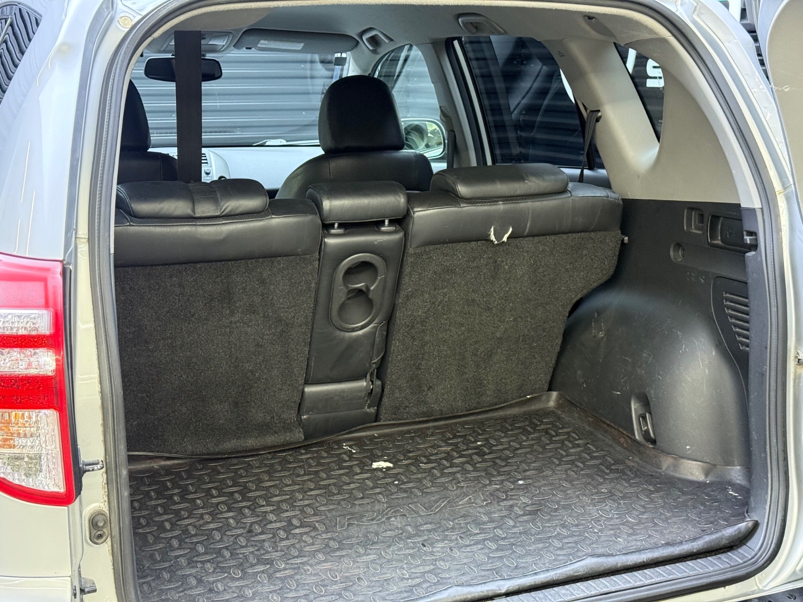 Hovedbilde av Toyota RAV4