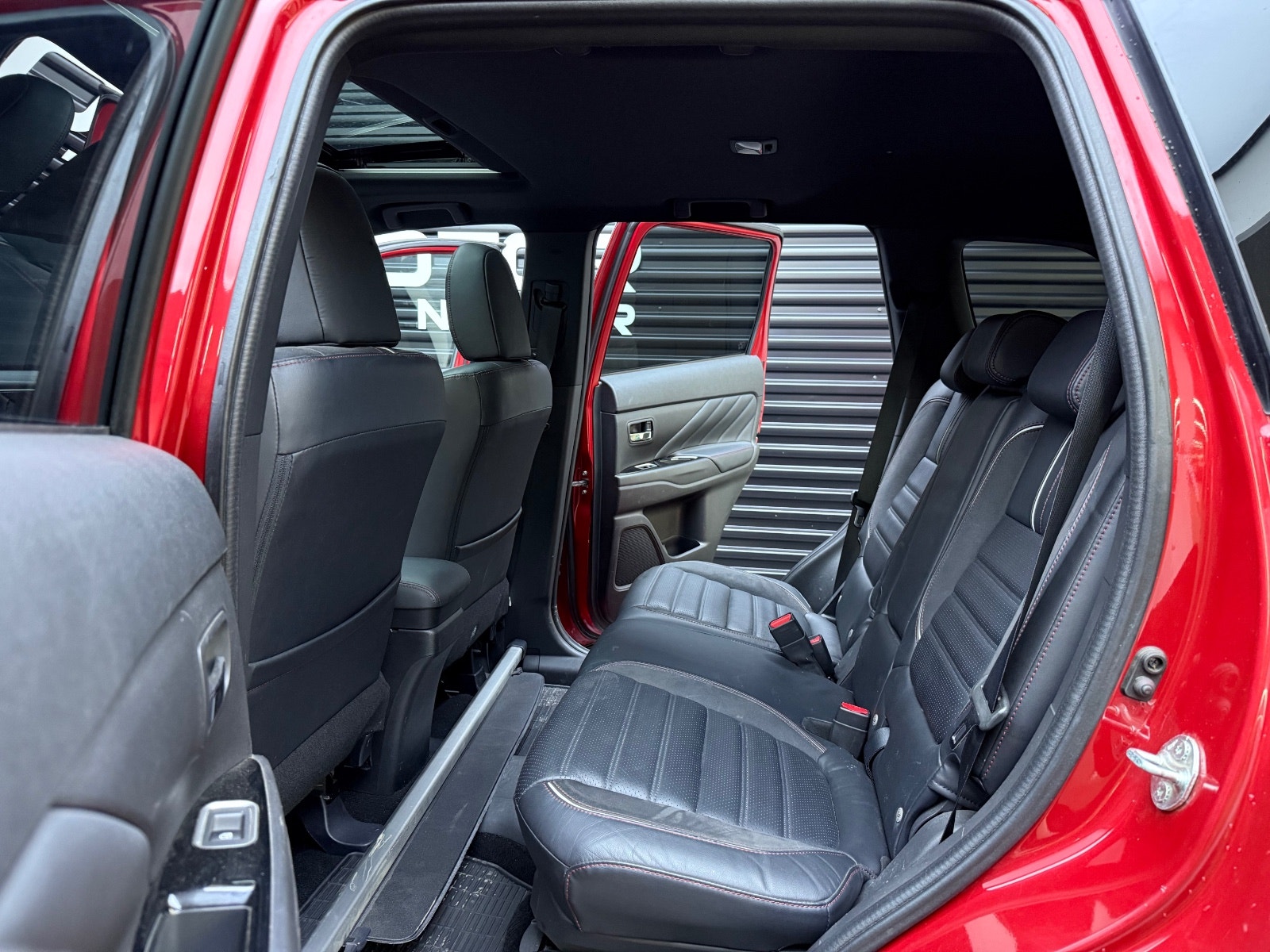 Hovedbilde av Mitsubishi Outlander