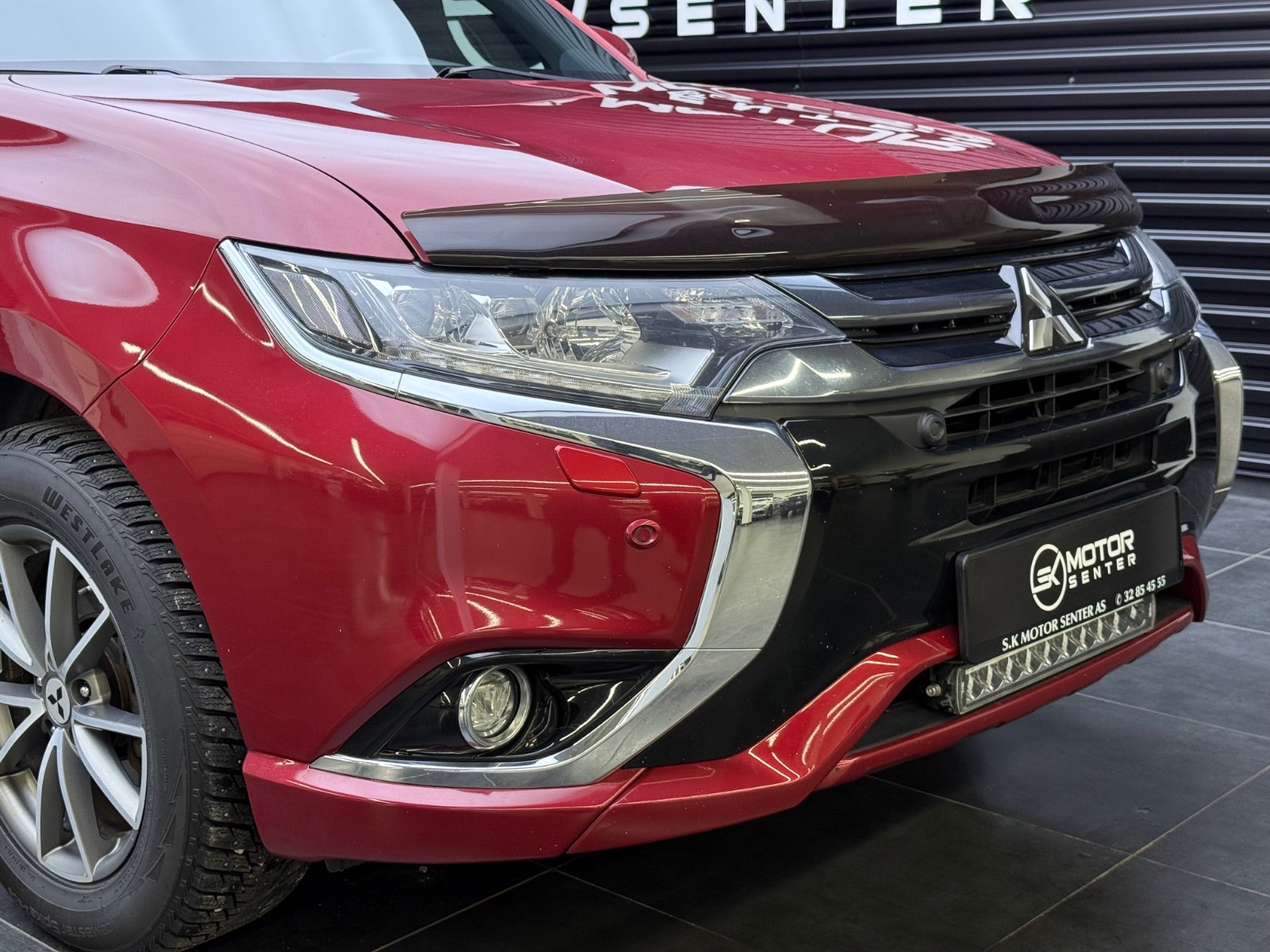 Hovedbilde av Mitsubishi Outlander