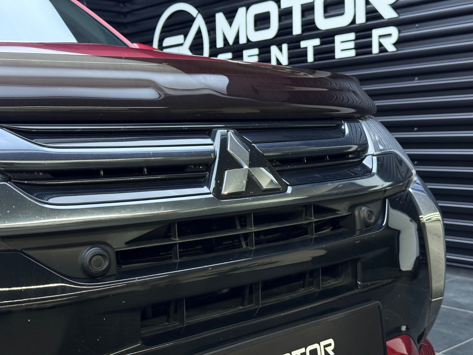 Hovedbilde av Mitsubishi Outlander