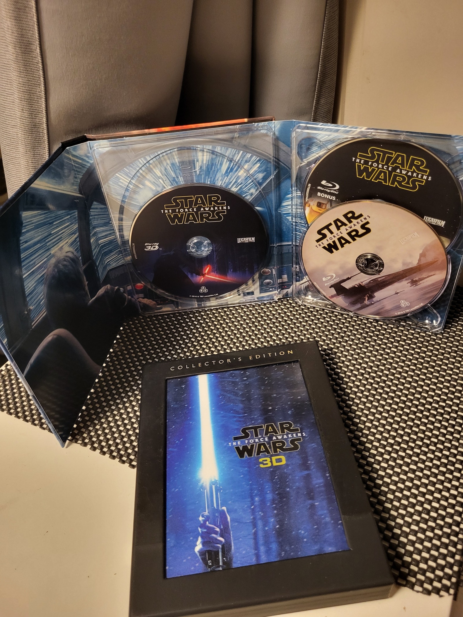 Star Wars: The Force Awakens – Collector's Edition 3D + Blu-ray (Region B) – Brand New & Sealed