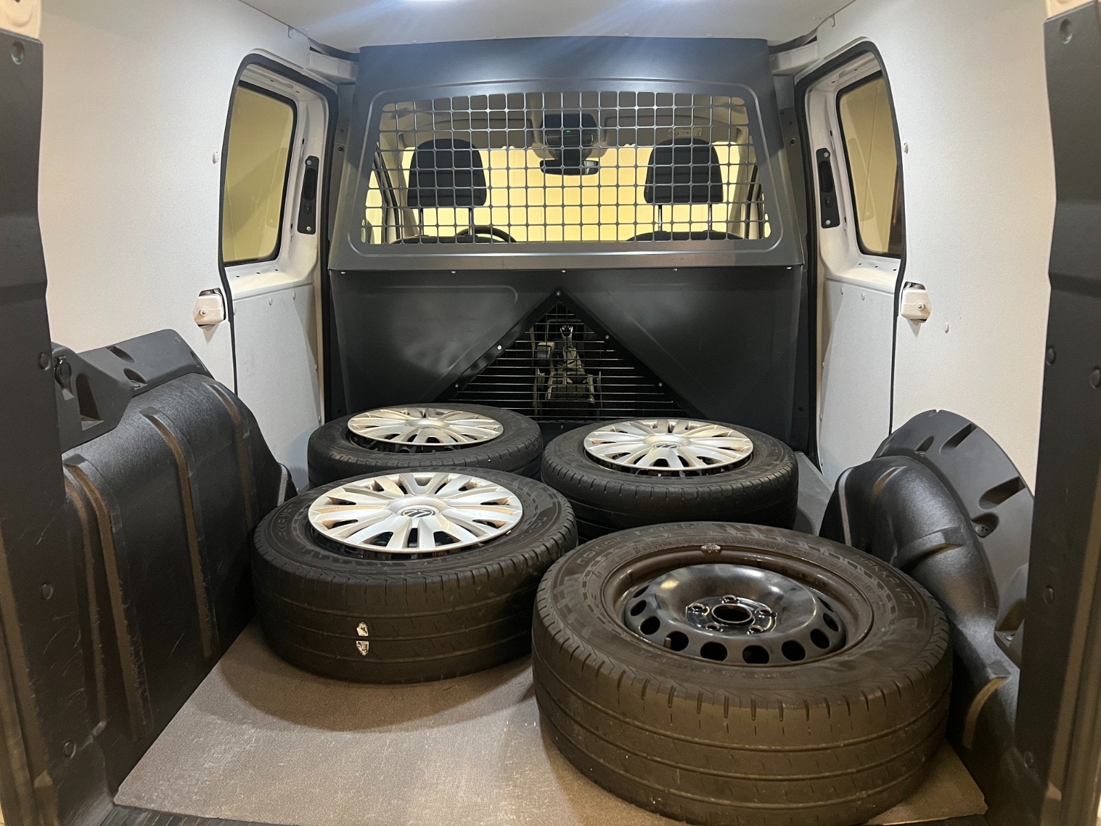 Hovedbilde av Volkswagen Caddy