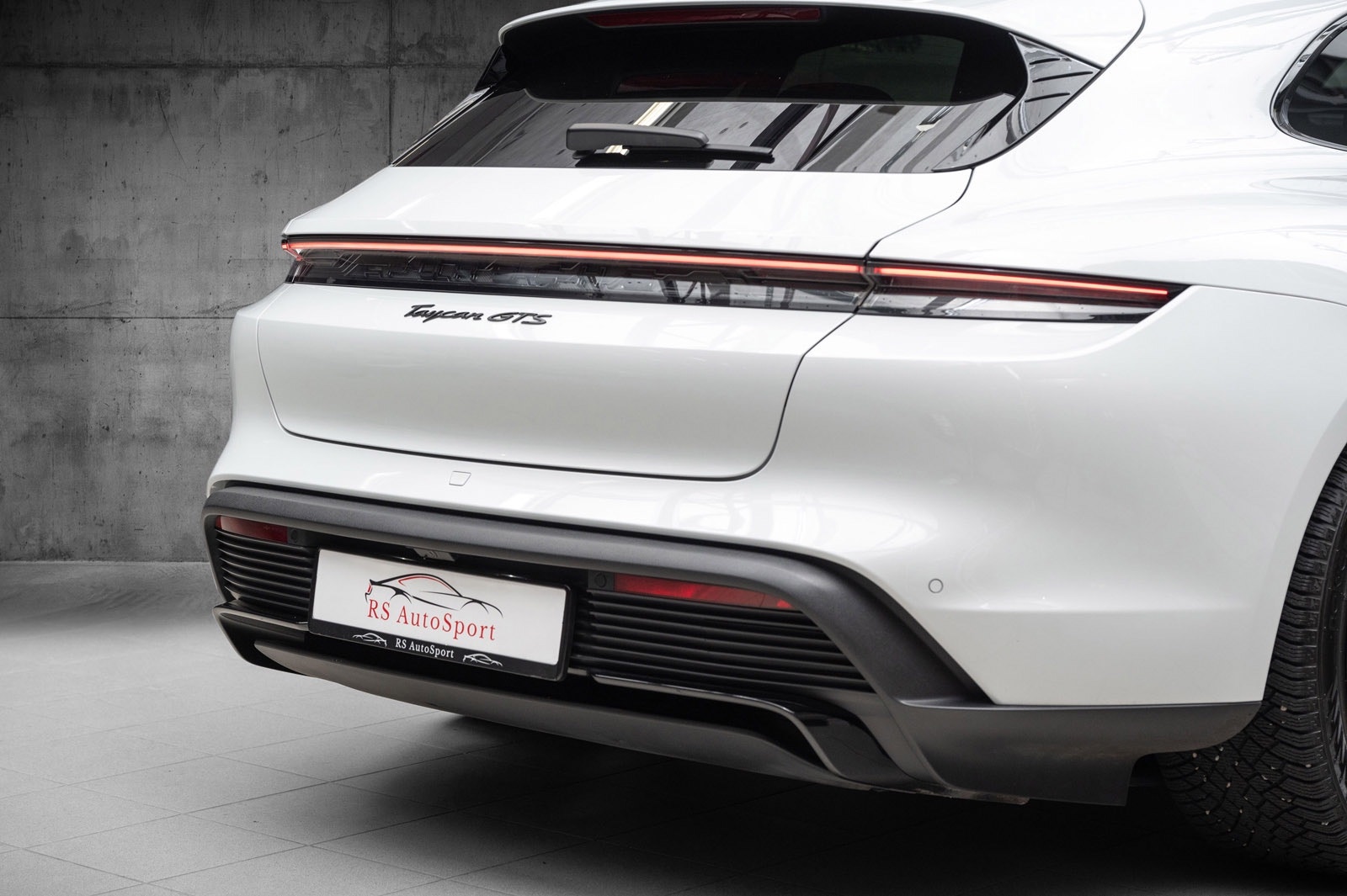 Hovedbilde av Porsche Taycan Sport Turismo