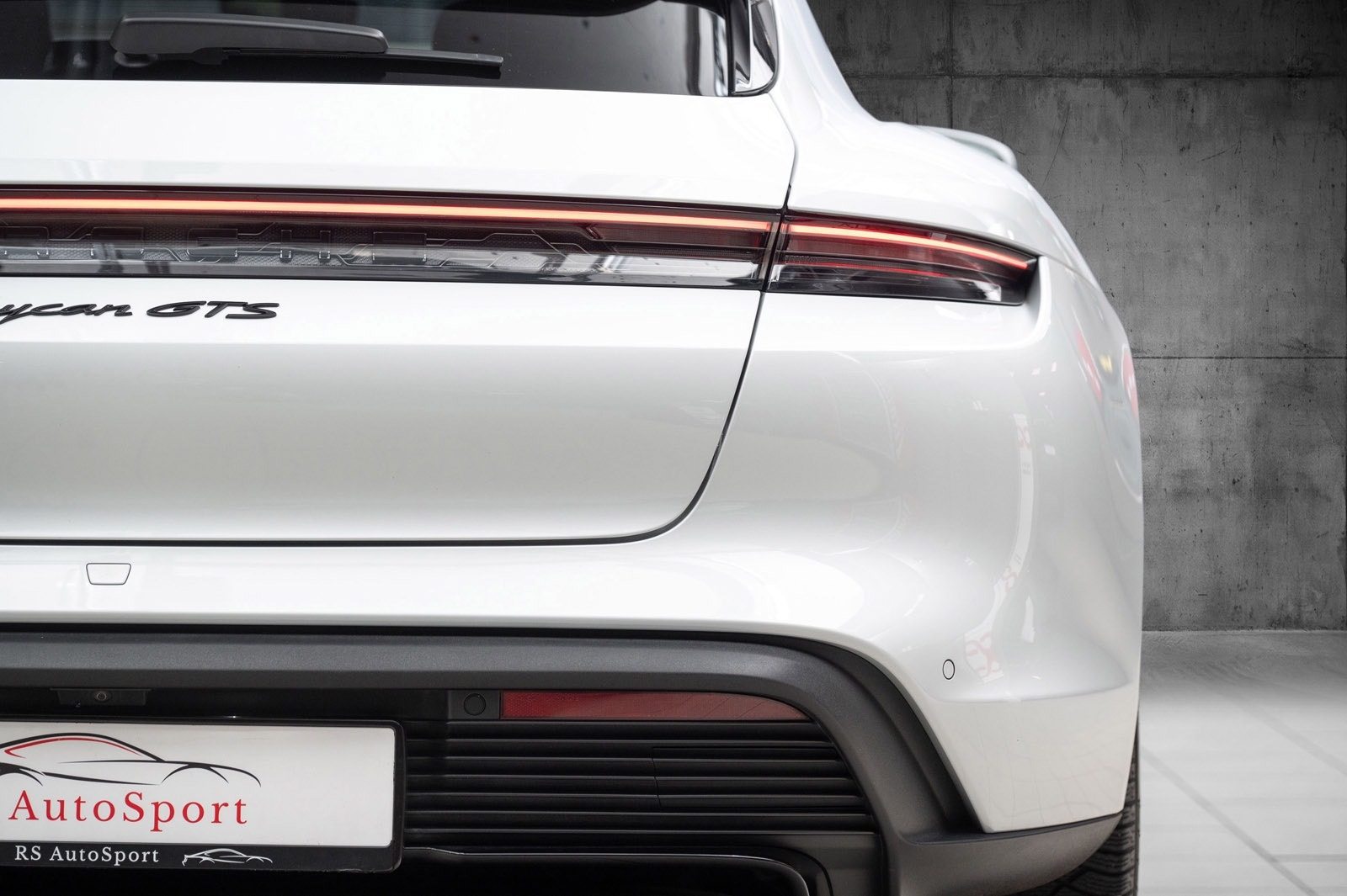 Hovedbilde av Porsche Taycan Sport Turismo