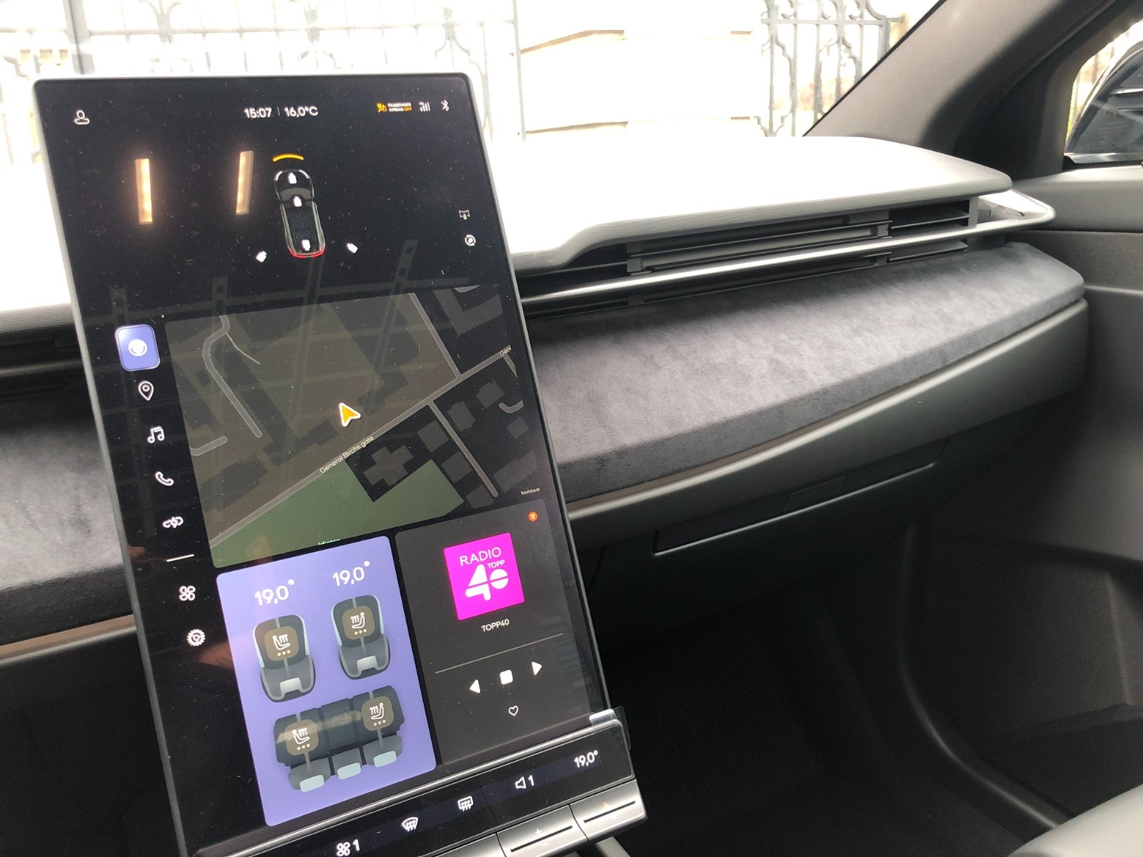 Hovedbilde av Fisker Ocean