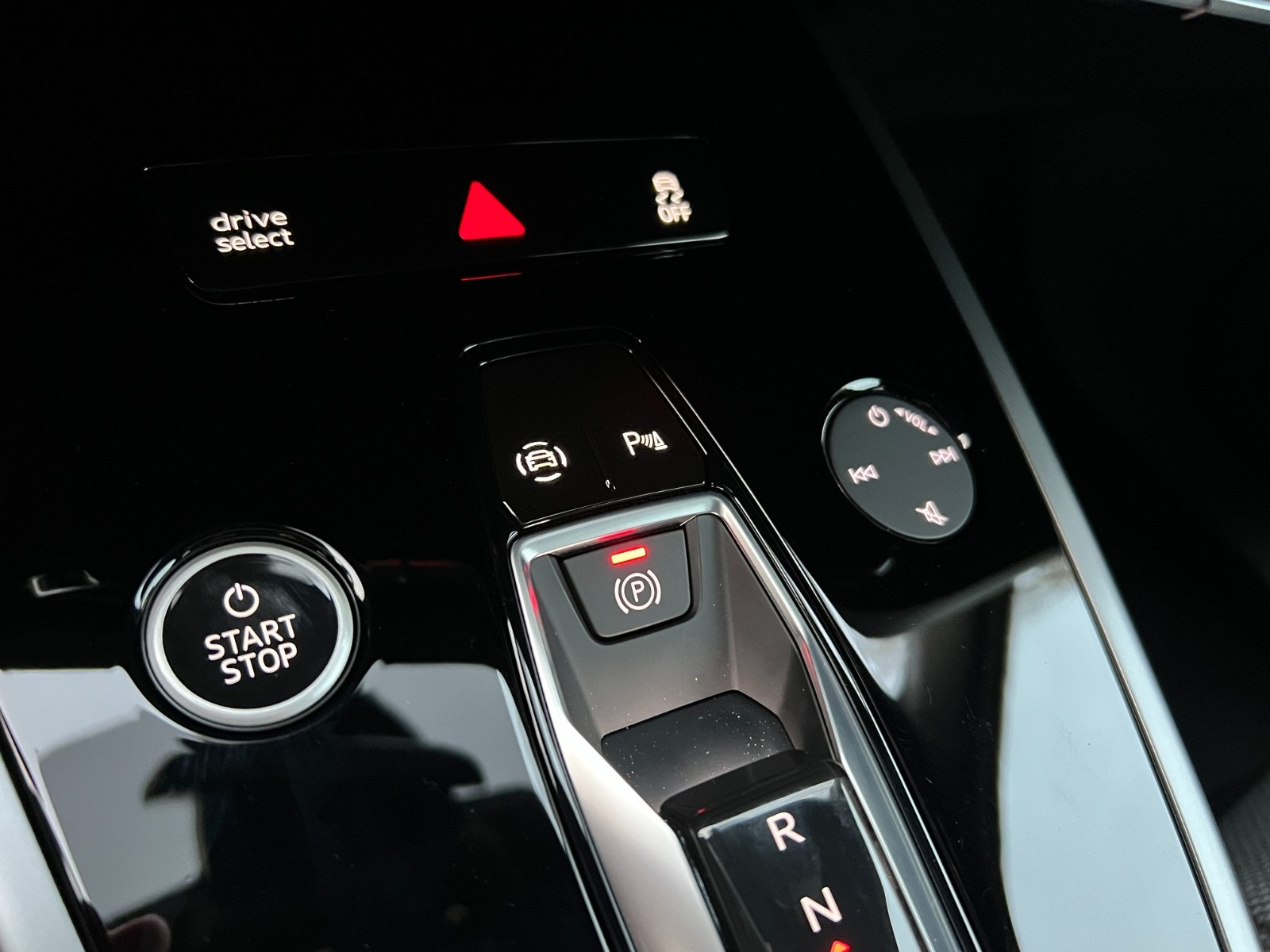 Hovedbilde av Audi Q4 e-tron