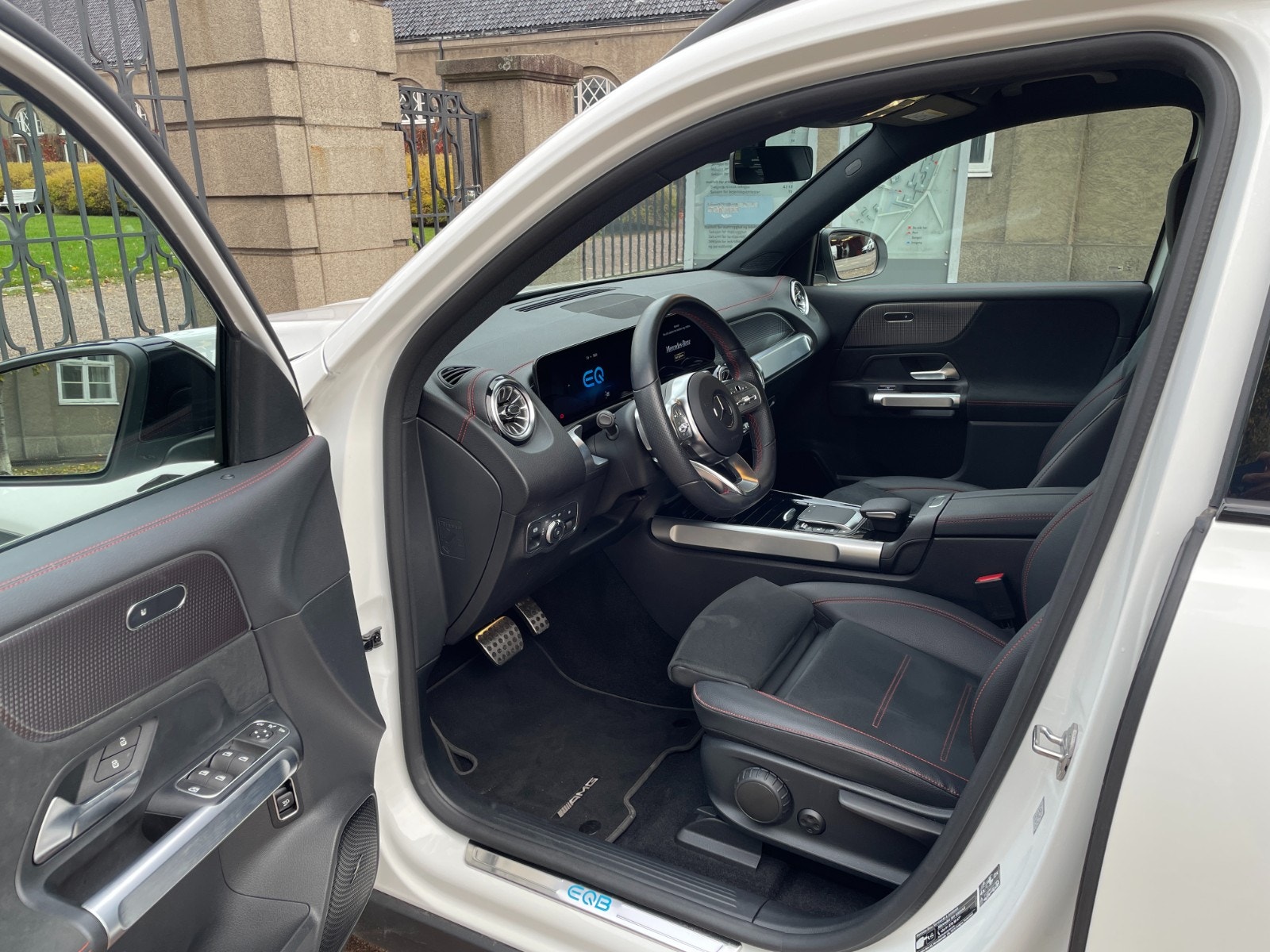 Hovedbilde av Mercedes-Benz EQB-Klasse