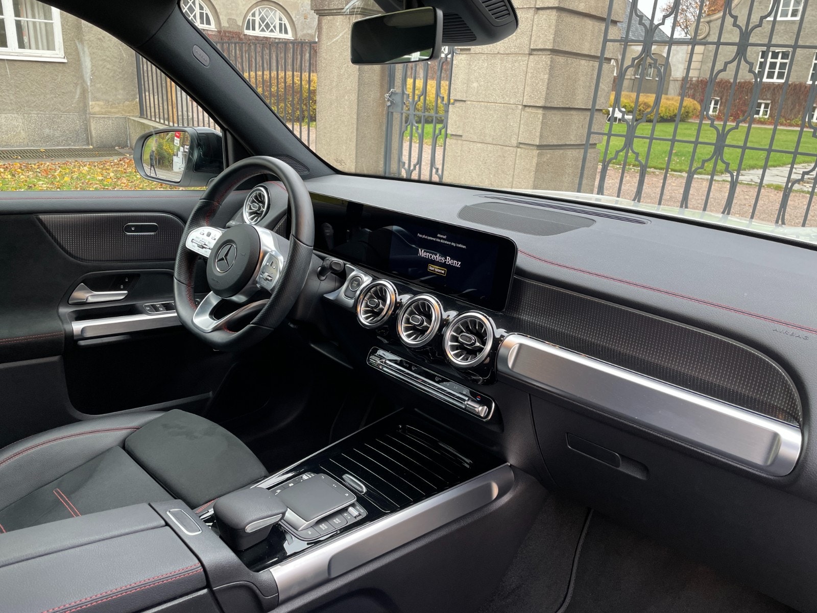 Hovedbilde av Mercedes-Benz EQB-Klasse