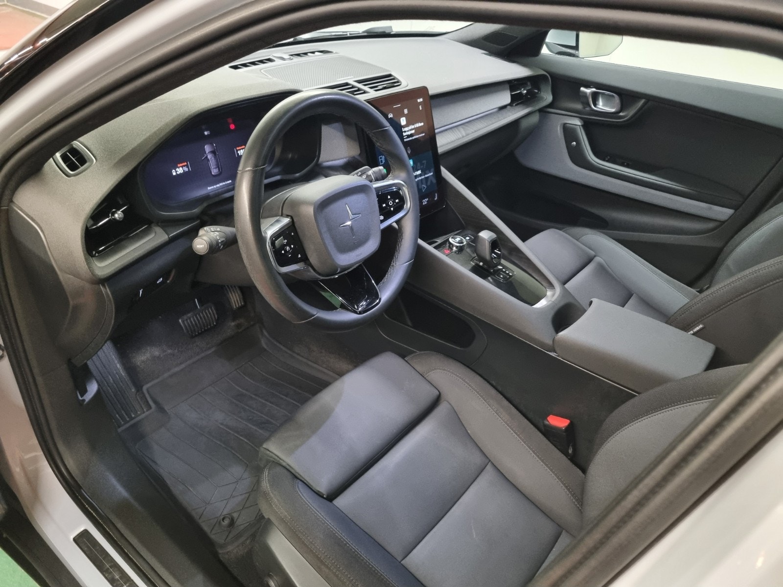 Hovedbilde av Polestar 2