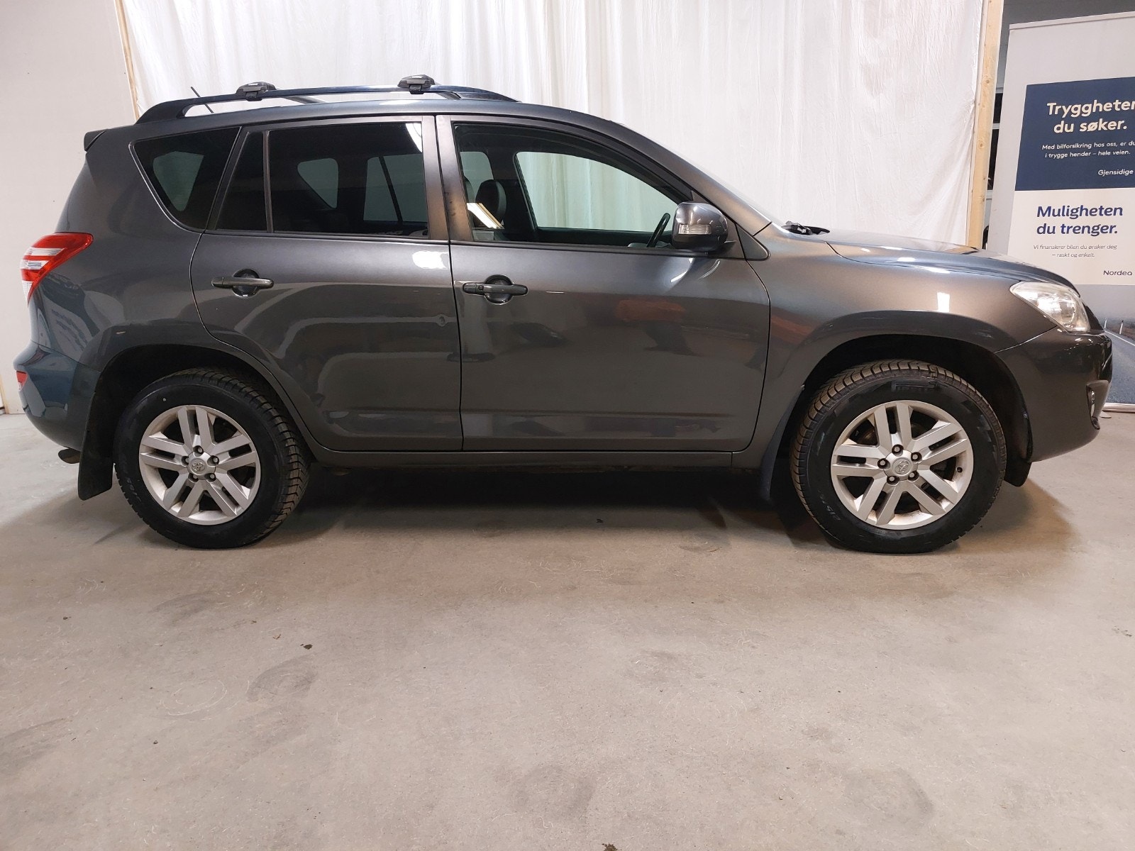Hovedbilde av Toyota RAV4