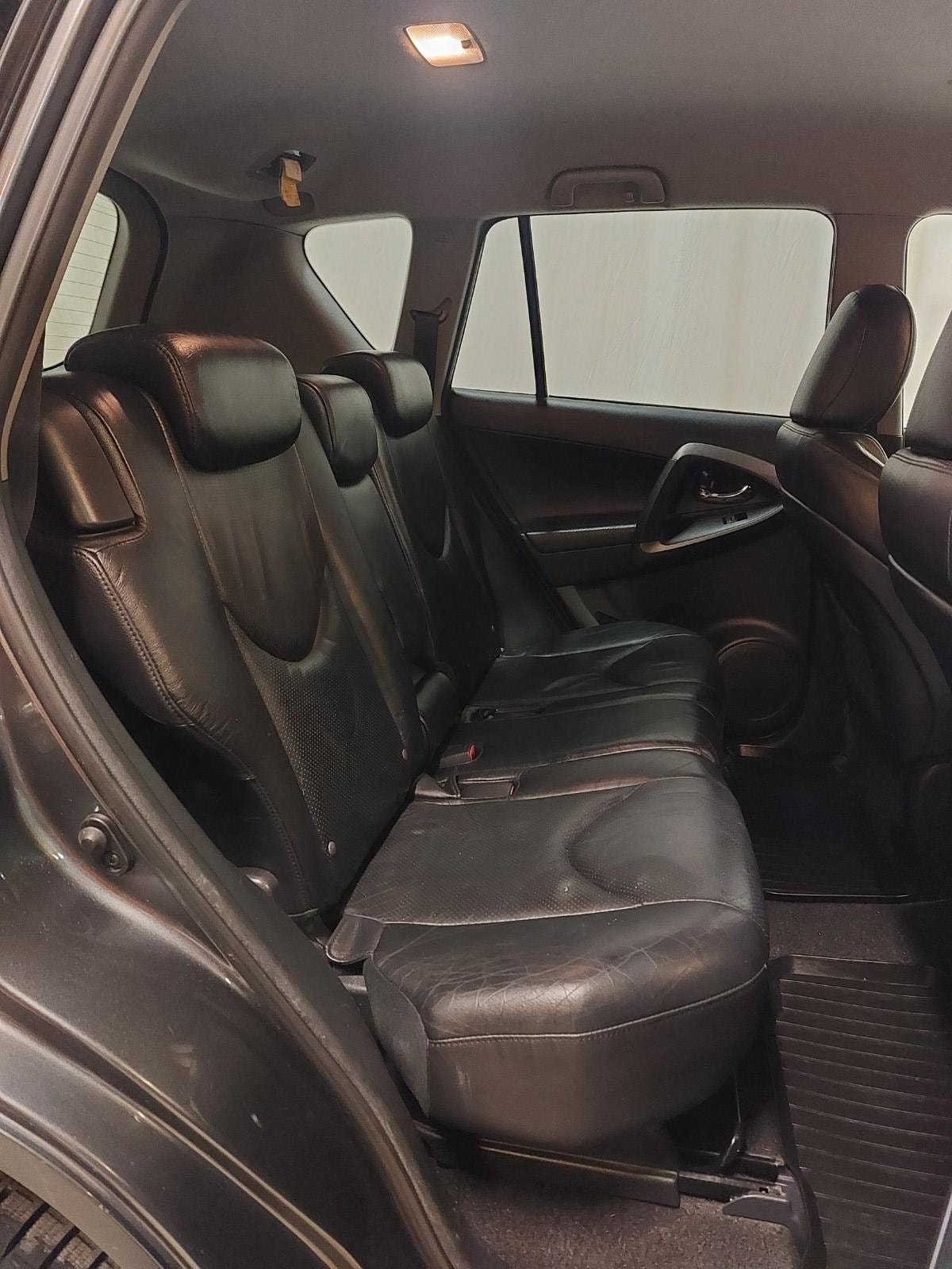 Hovedbilde av Toyota RAV4