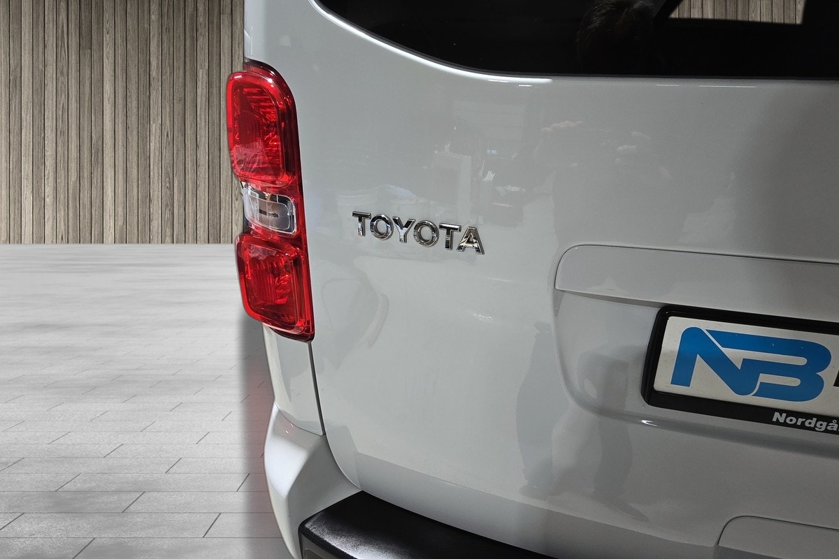 Hovedbilde av Toyota Proace