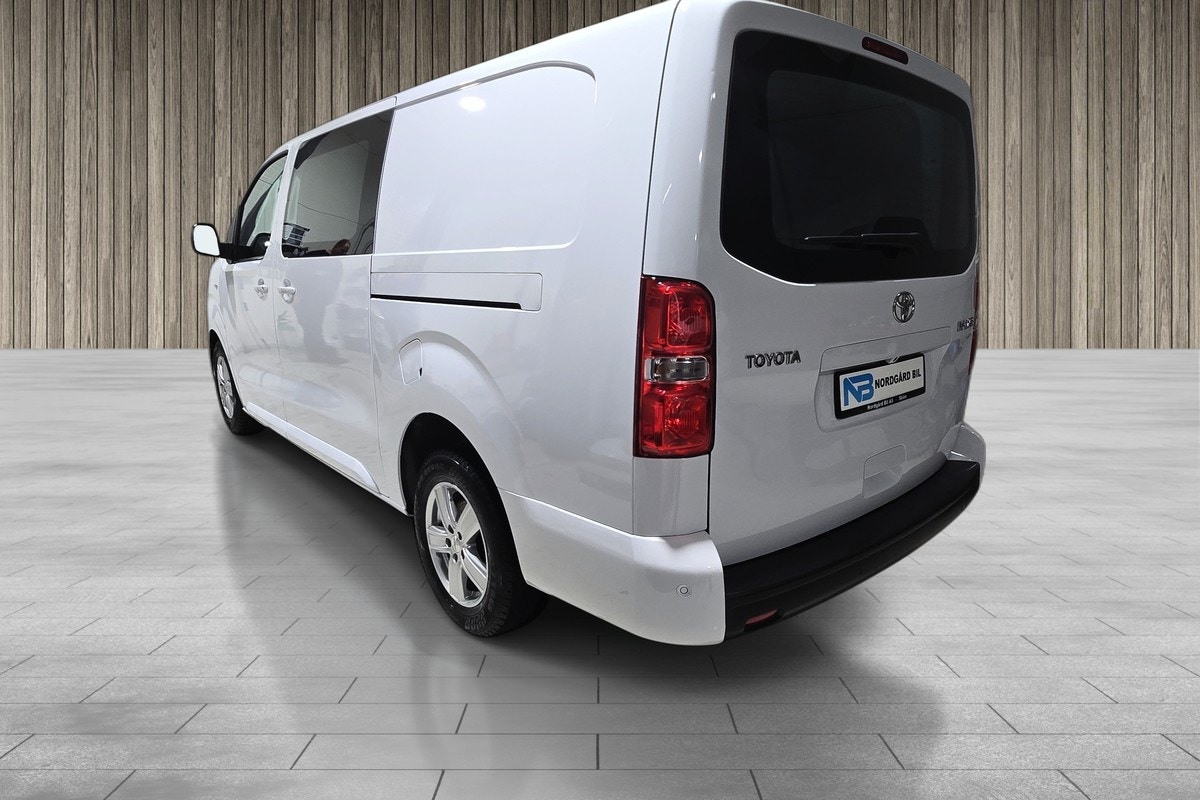 Hovedbilde av Toyota Proace