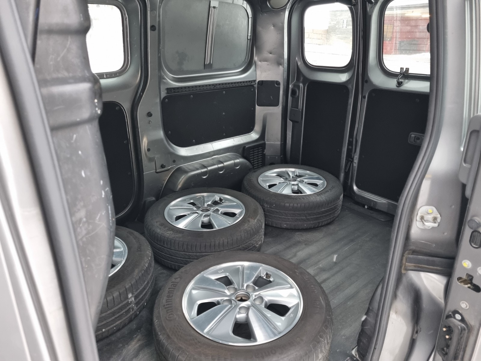 Hovedbilde av Nissan e-NV200