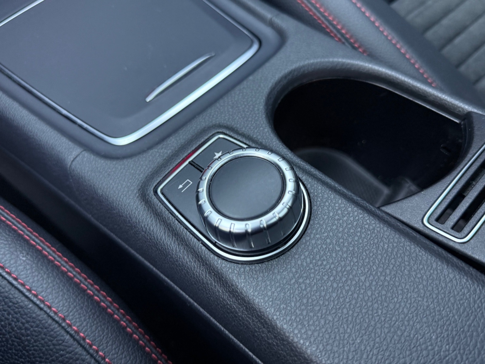 Hovedbilde av Mercedes-Benz CLA-Klasse