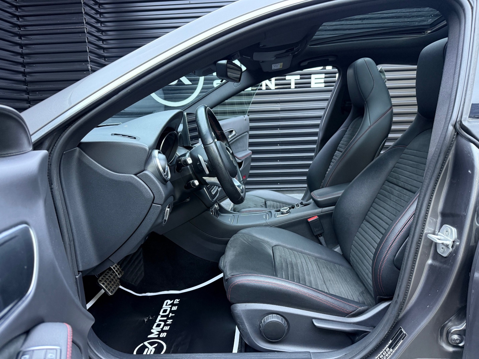 Hovedbilde av Mercedes-Benz CLA-Klasse