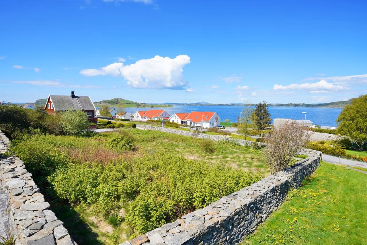 Privat Stor eiendom på 840 kvm med flott beliggenget