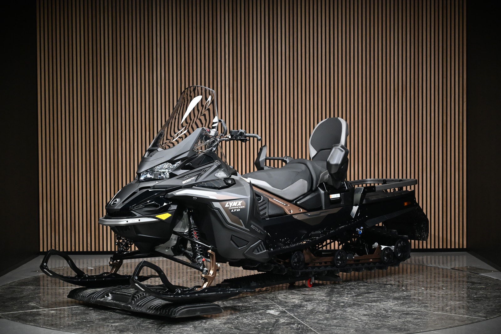 Til salgs: Lynx Commander LTD 900 ACE Passenger kit med bred