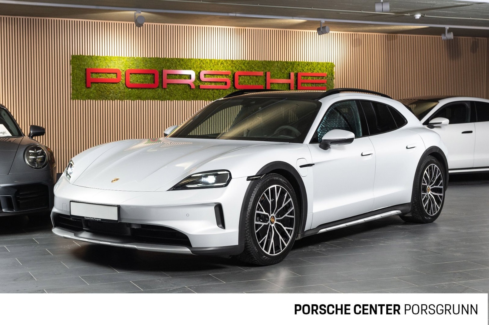 Porsche Taycan Cross Turismo